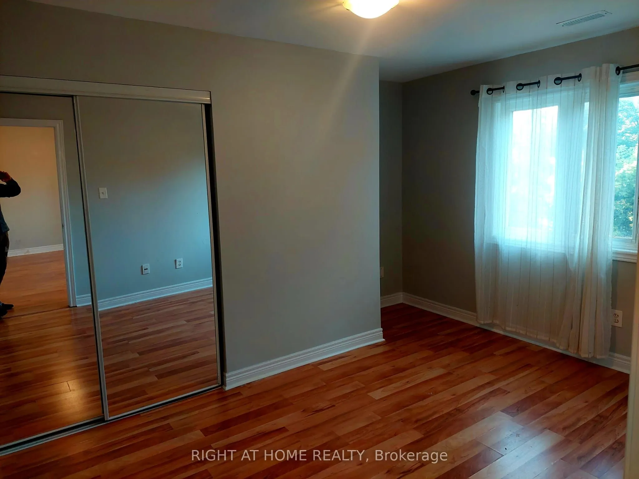 110 weldrick Road W
