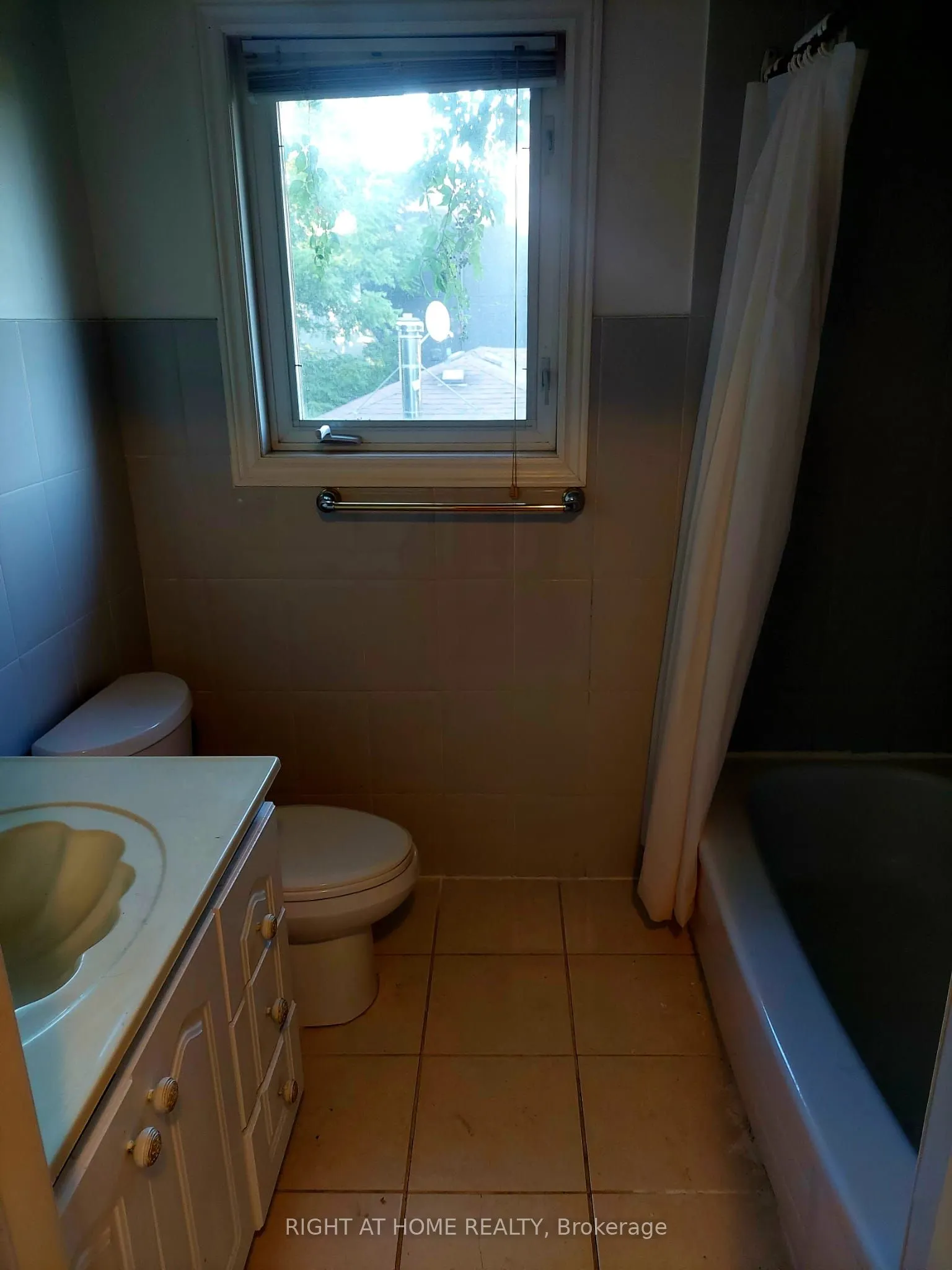 110 weldrick Road W