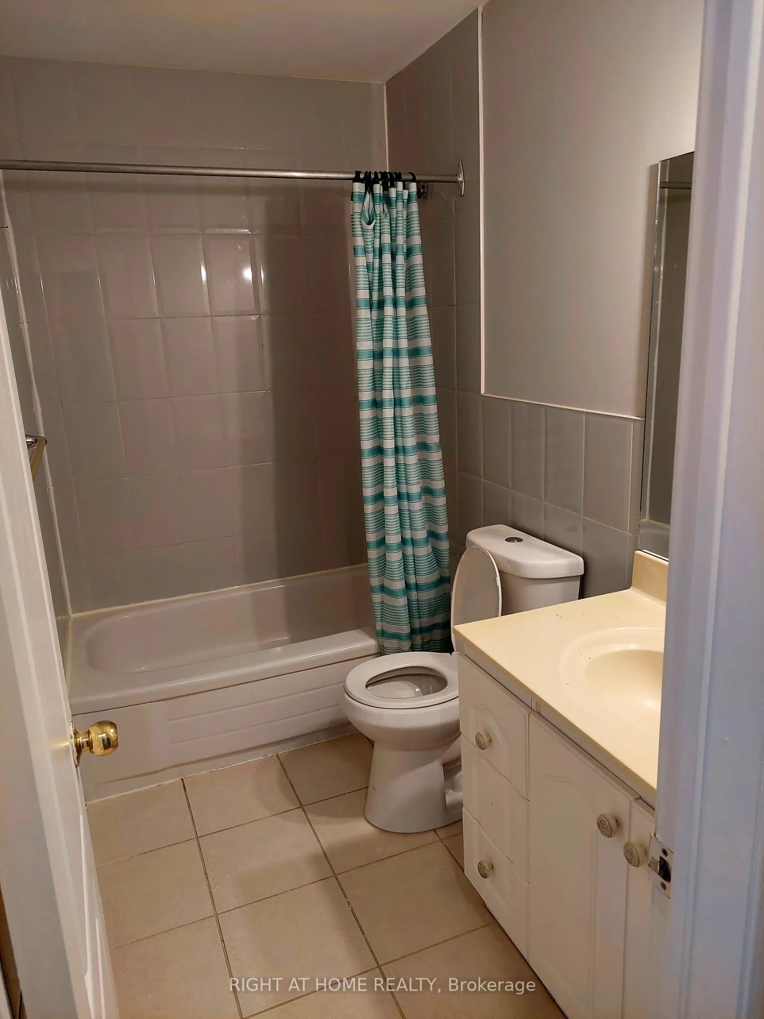 110 weldrick Road W