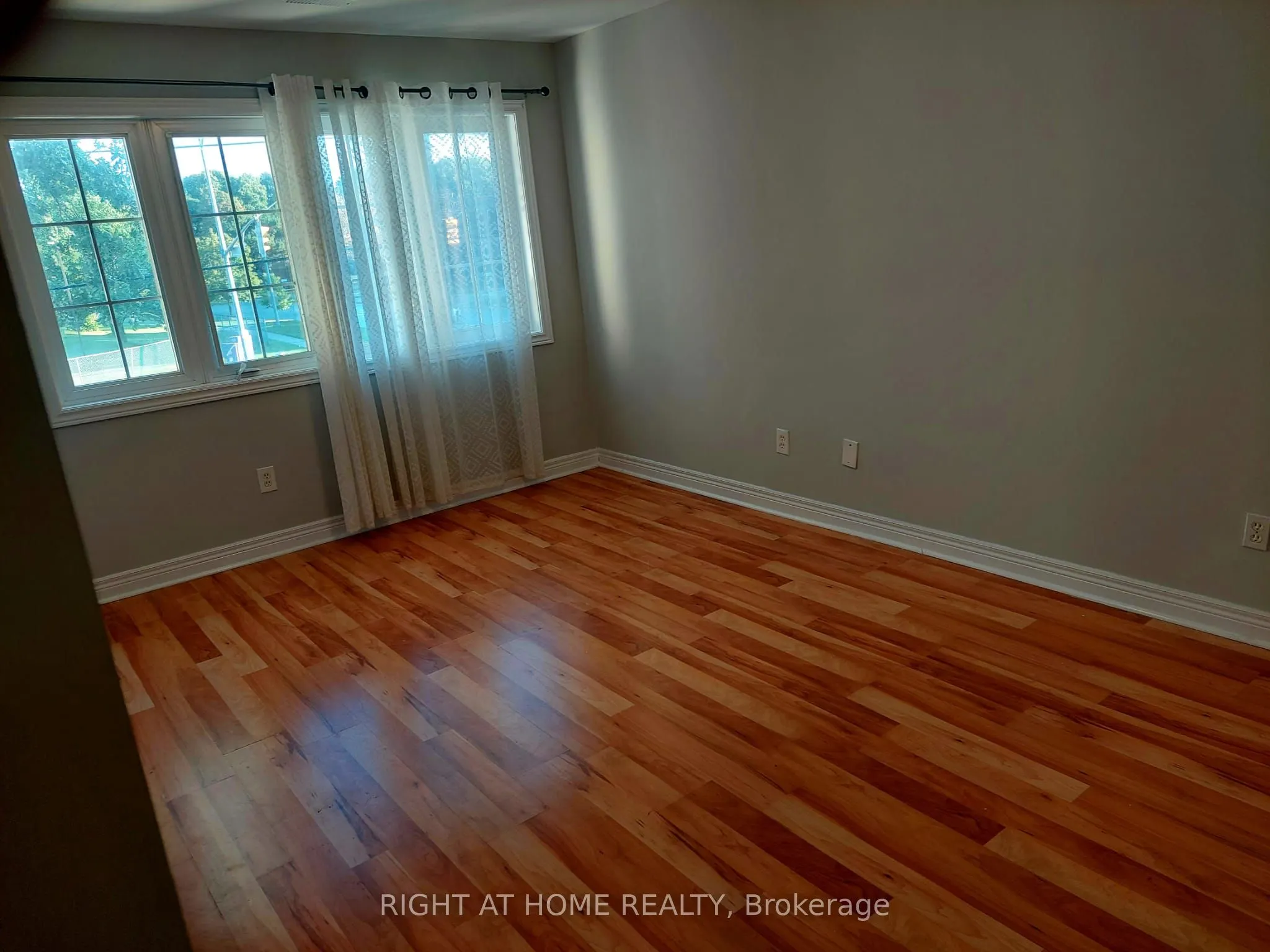 110 weldrick Road W