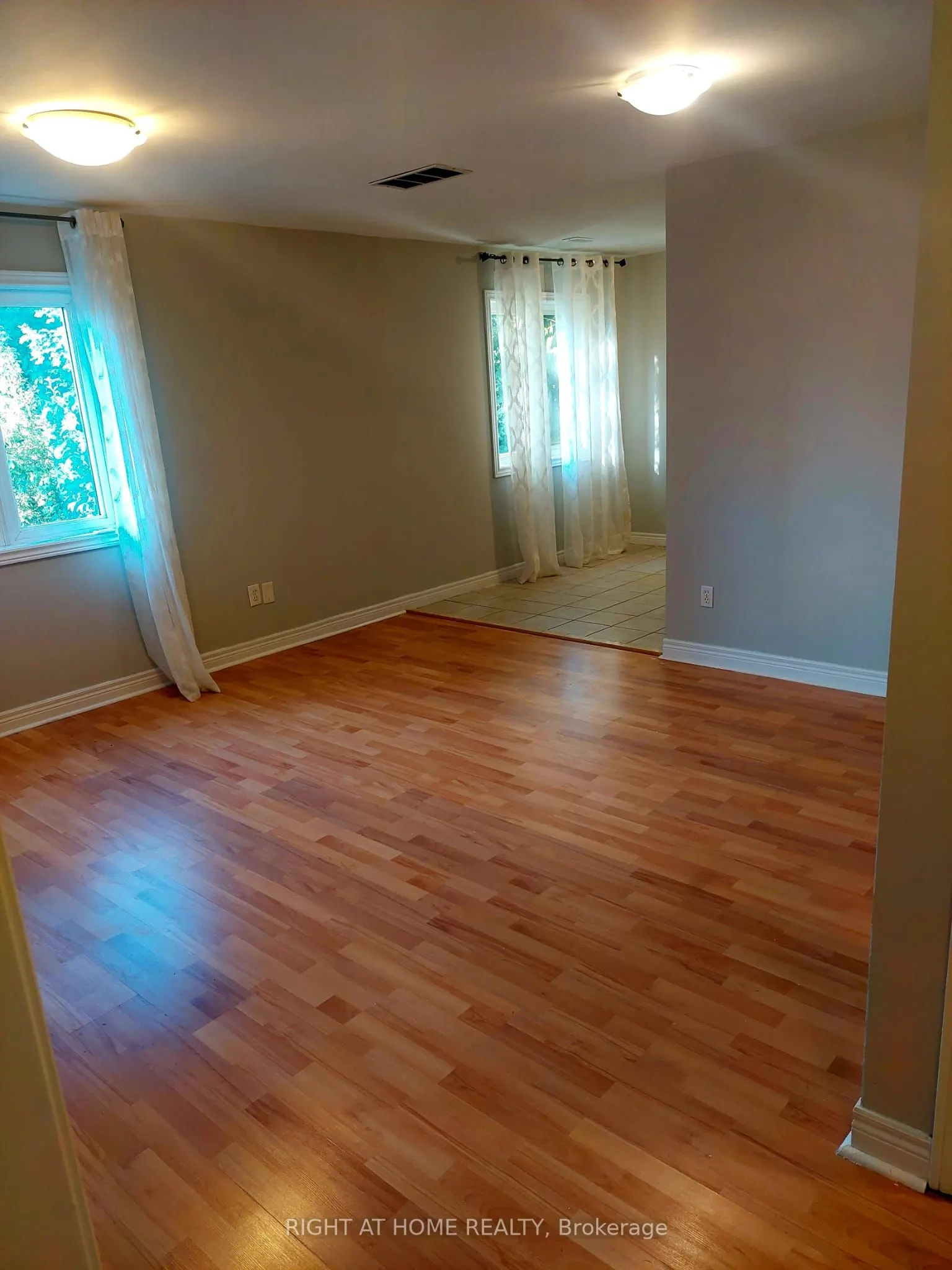 110 weldrick Road W