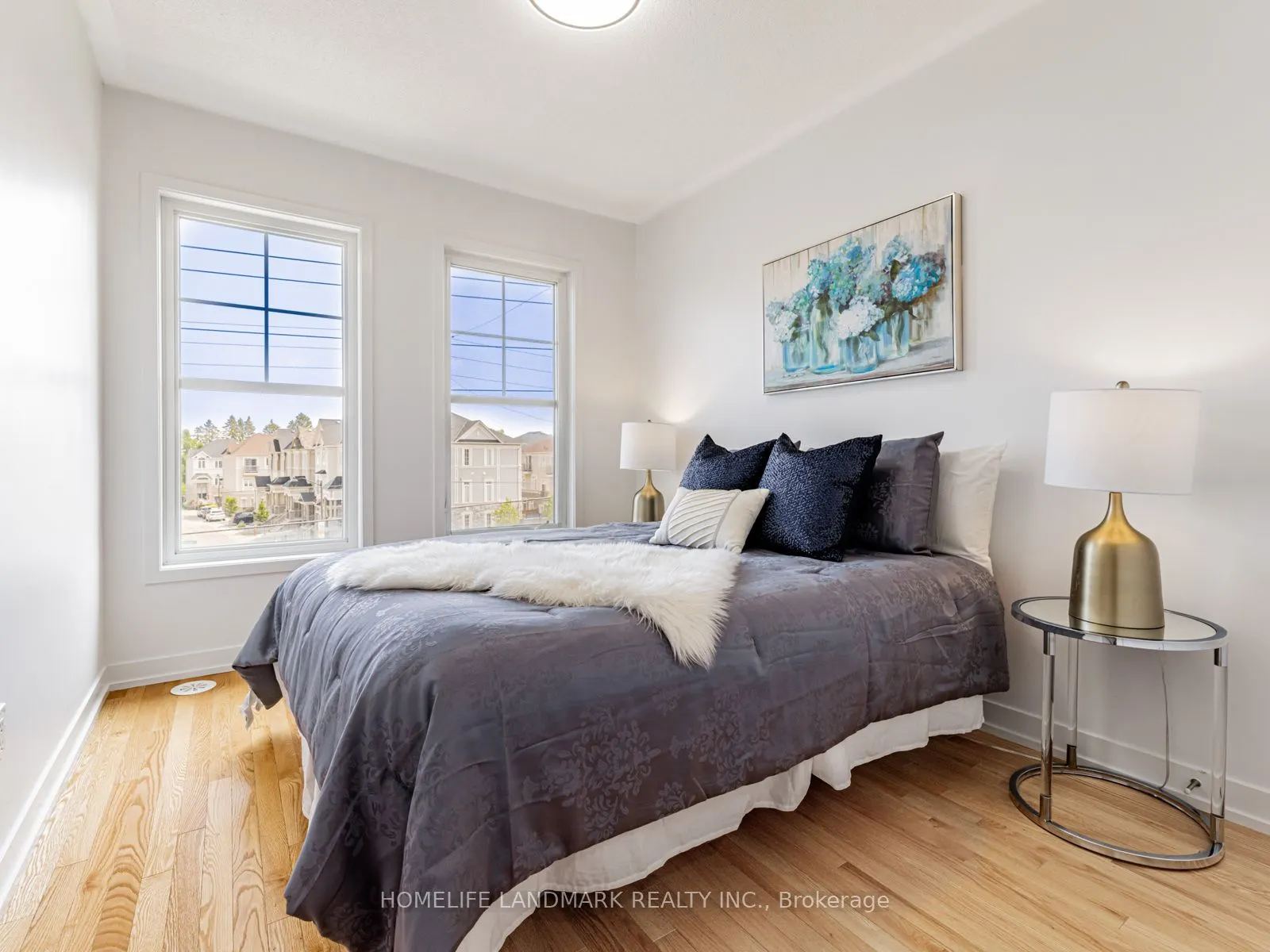 10606 Bathurst Street