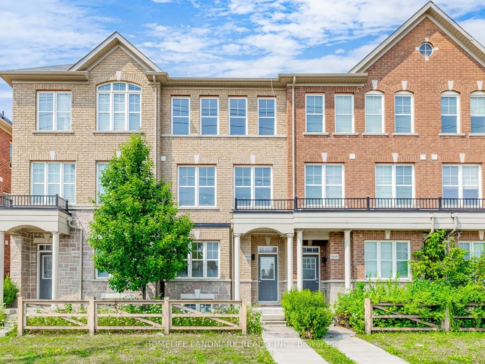 10606 Bathurst Street
