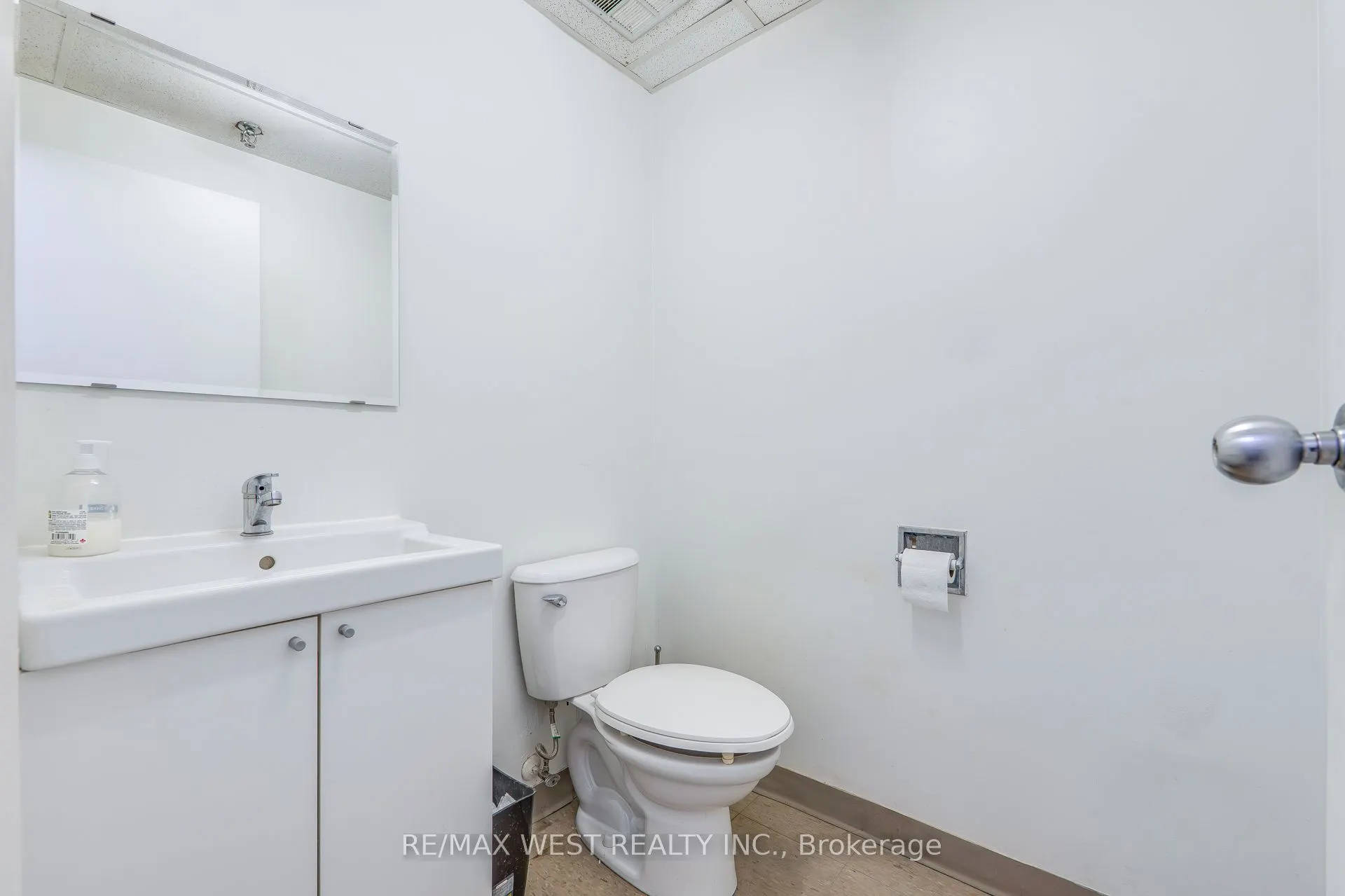116 Viceroy Road, #8