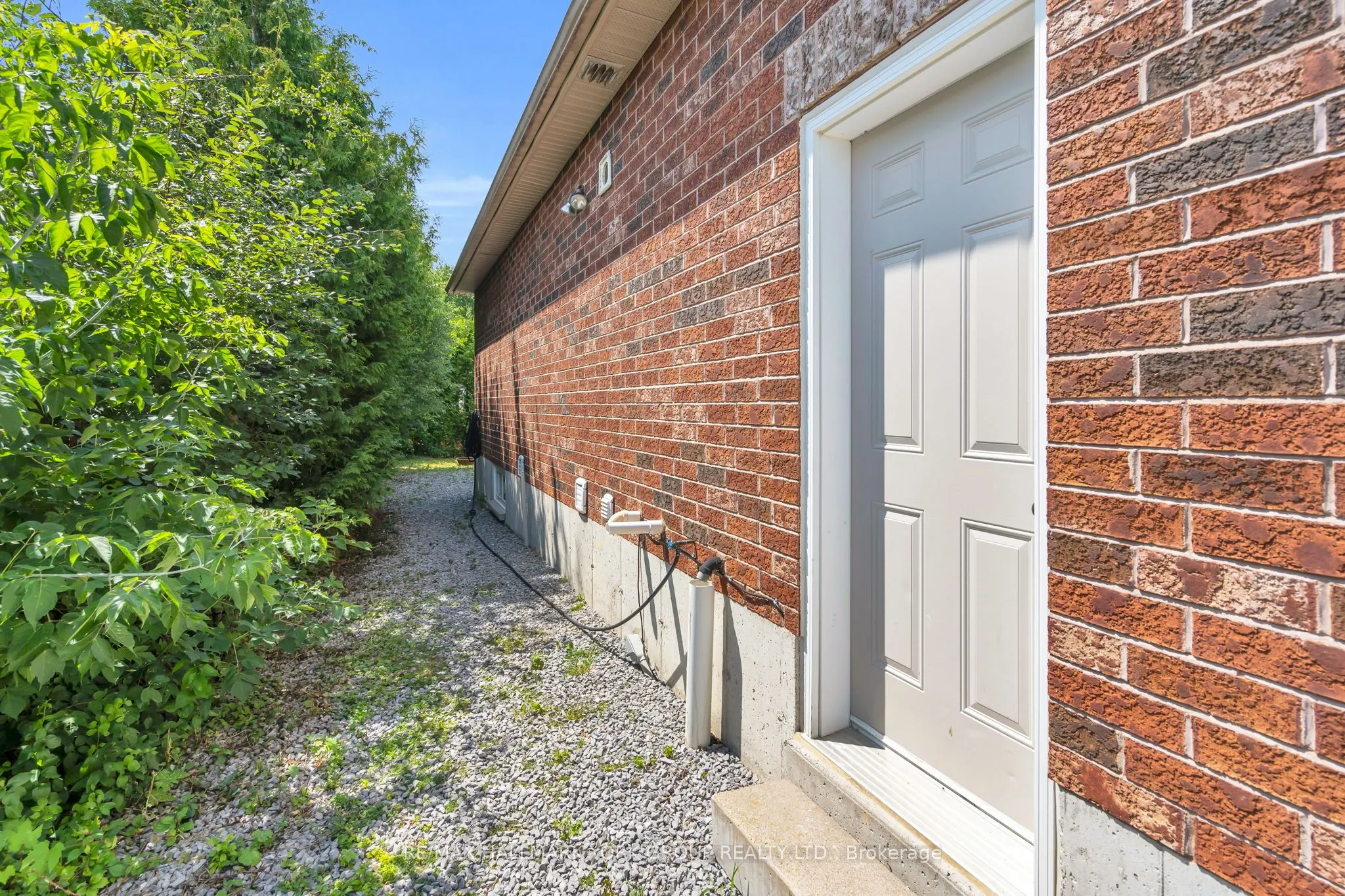 39 Farley Circle