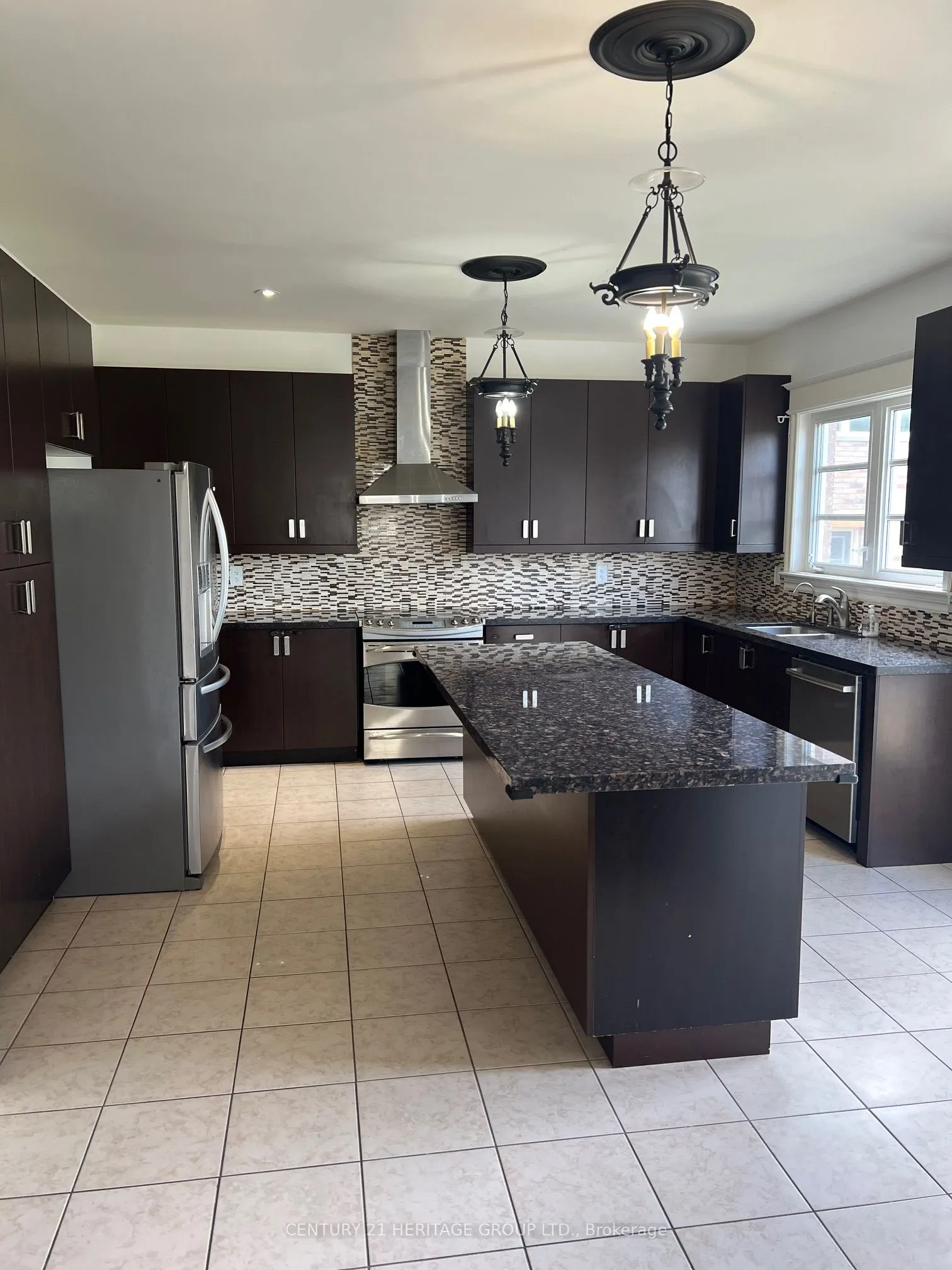 558 Ilan Ramon Boulevard