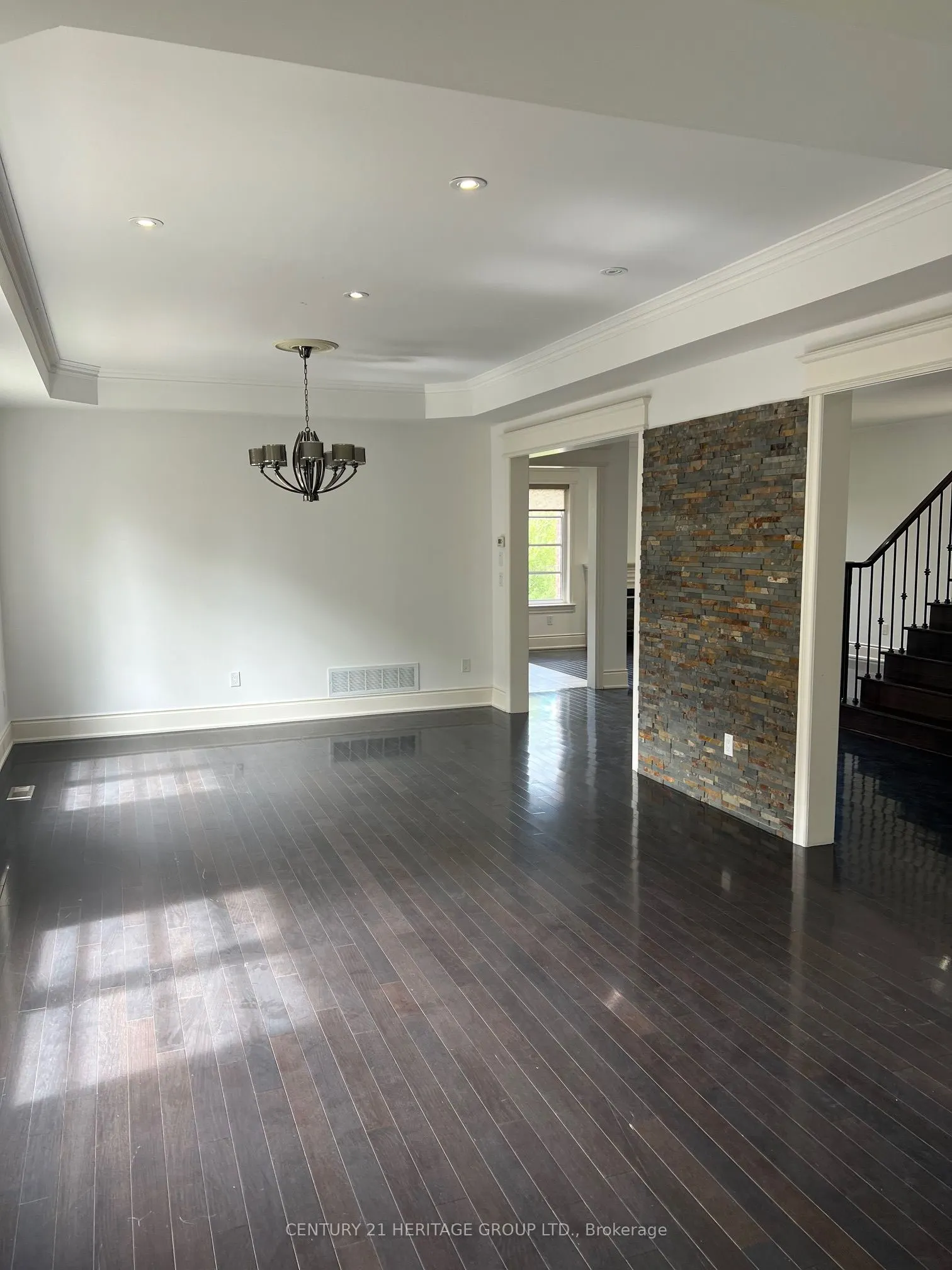 558 Ilan Ramon Boulevard