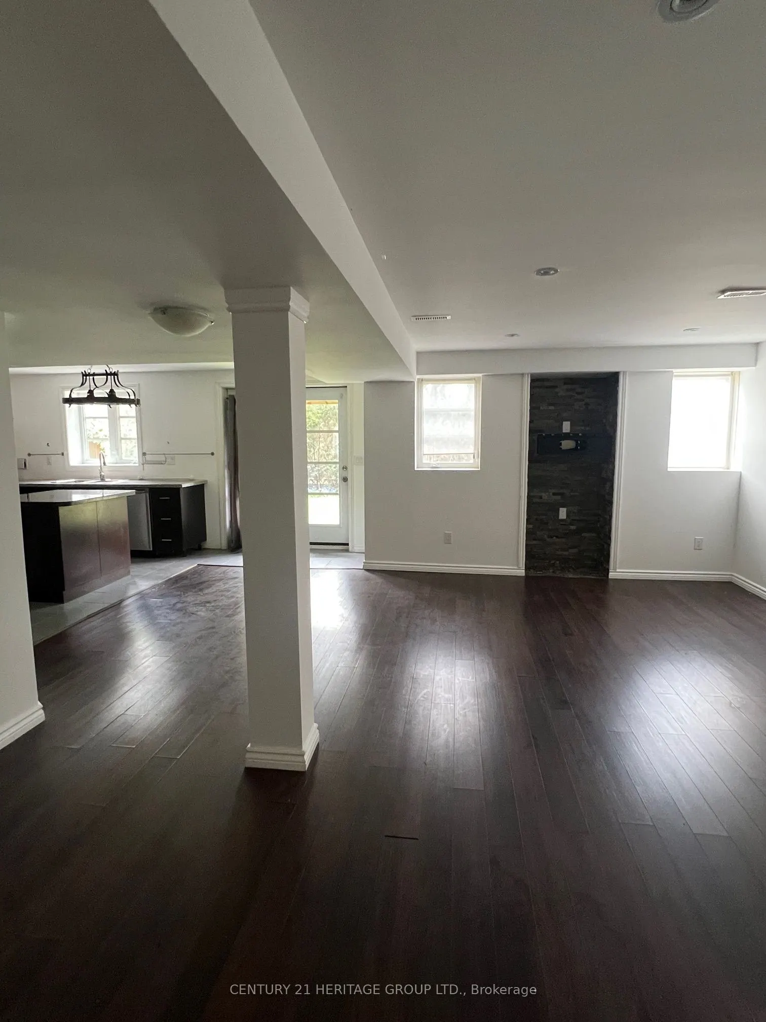 558 Ilan Ramon Boulevard