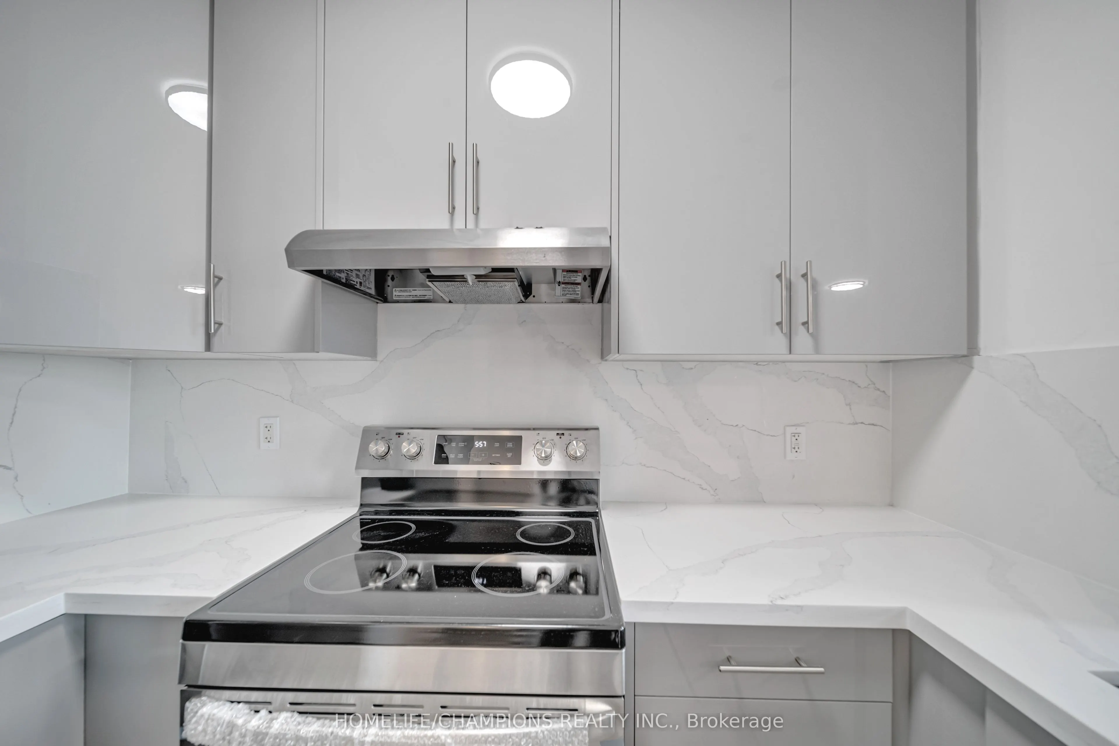 7325 Markham Road, #320