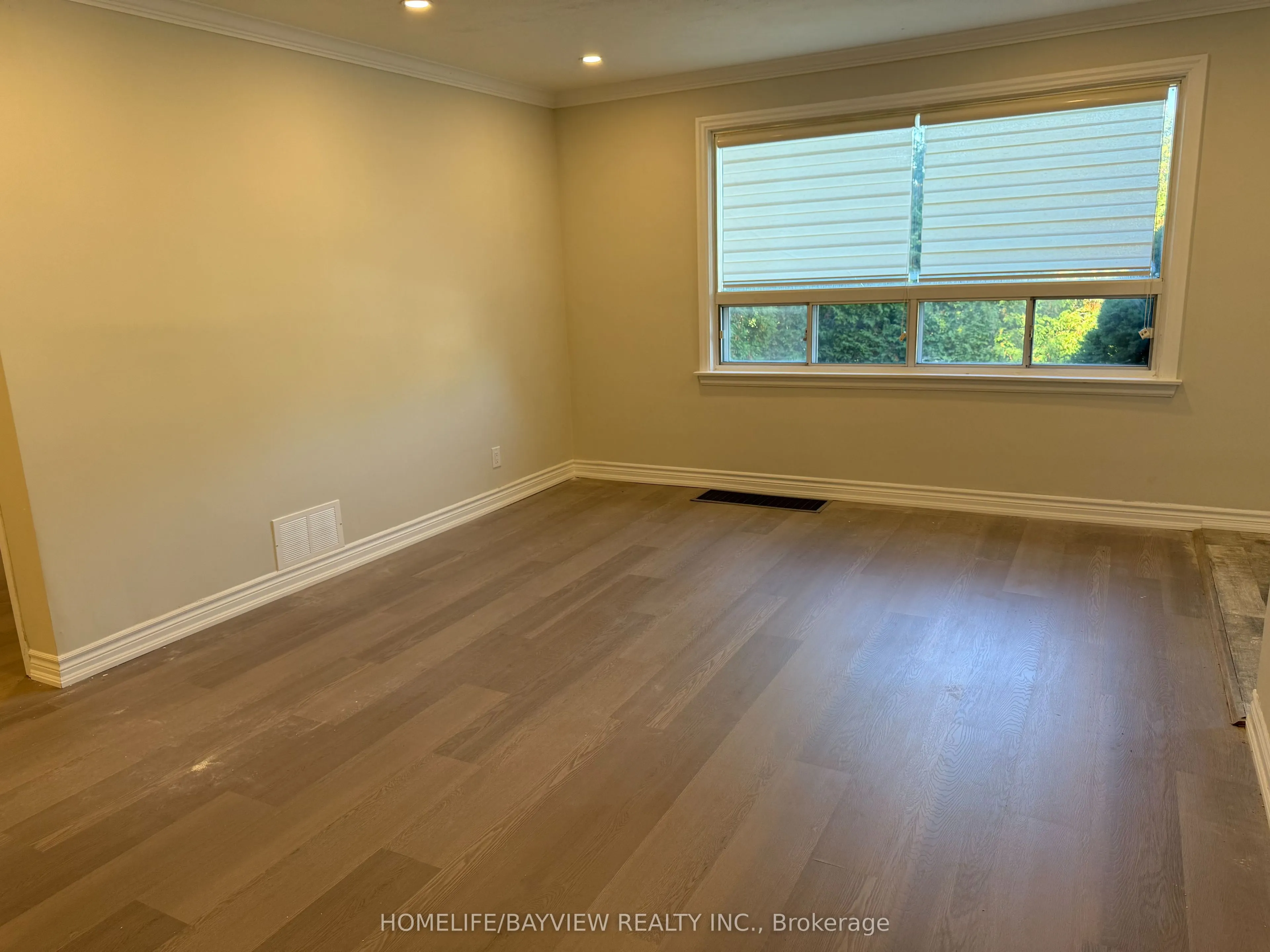 69 Woodward Avenue, #Main