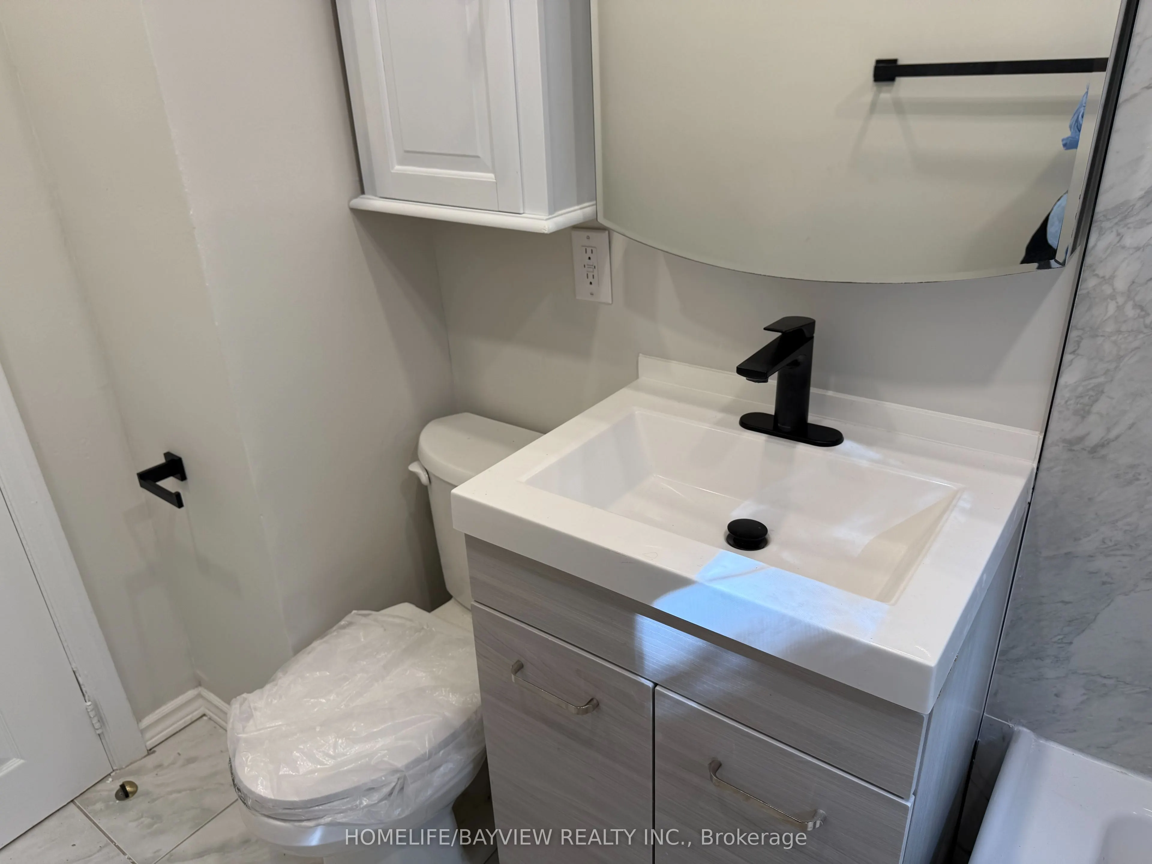 69 Woodward Avenue, #Main