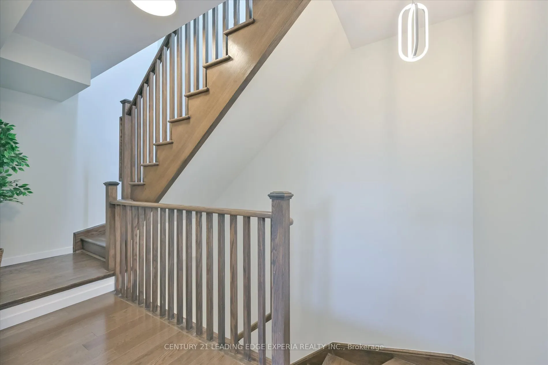 100 Alex Gardner Circle, #2