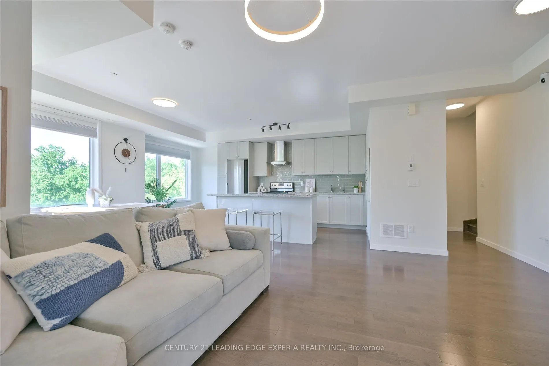 100 Alex Gardner Circle, #2