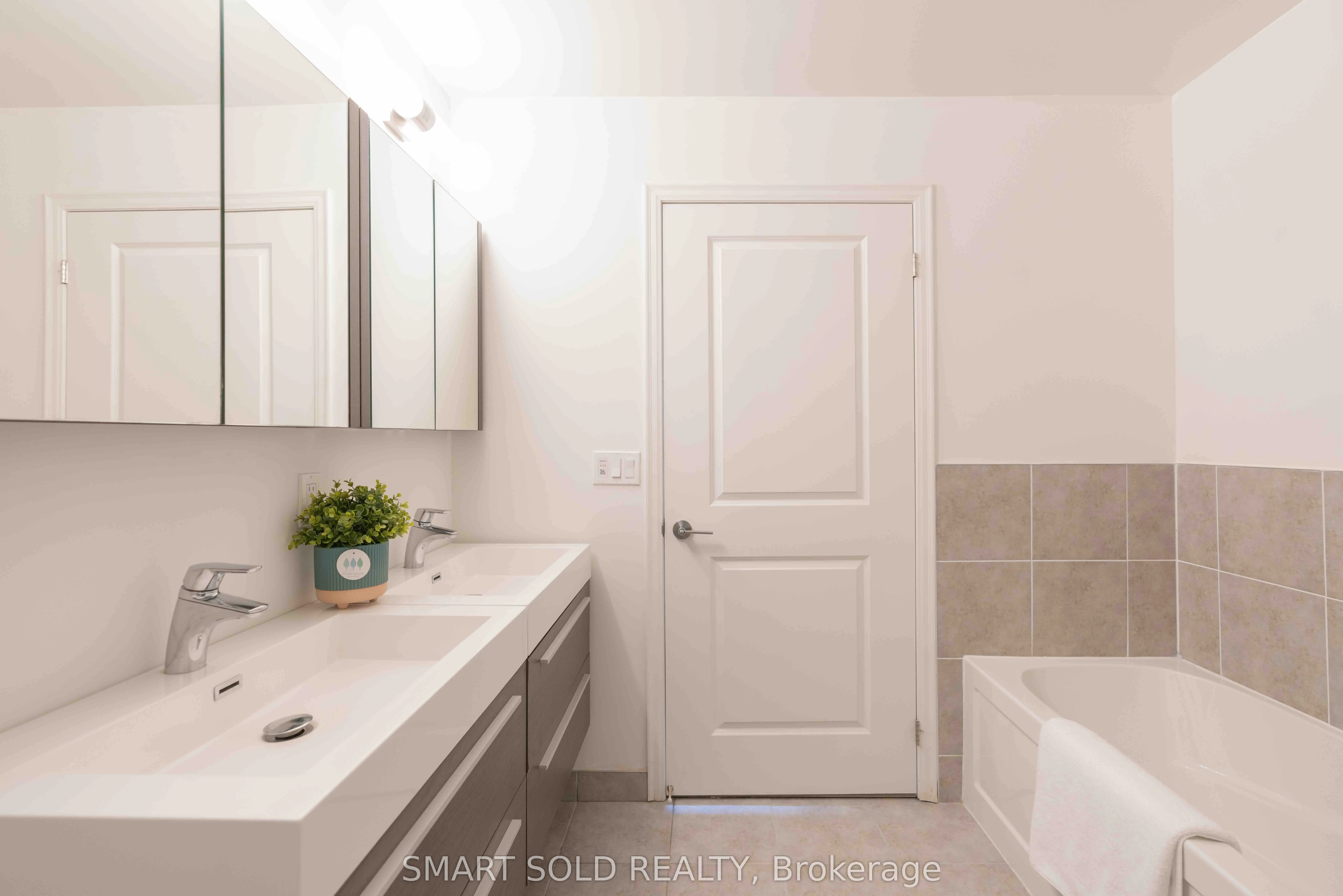 18 Rouge Valley Drive, #103