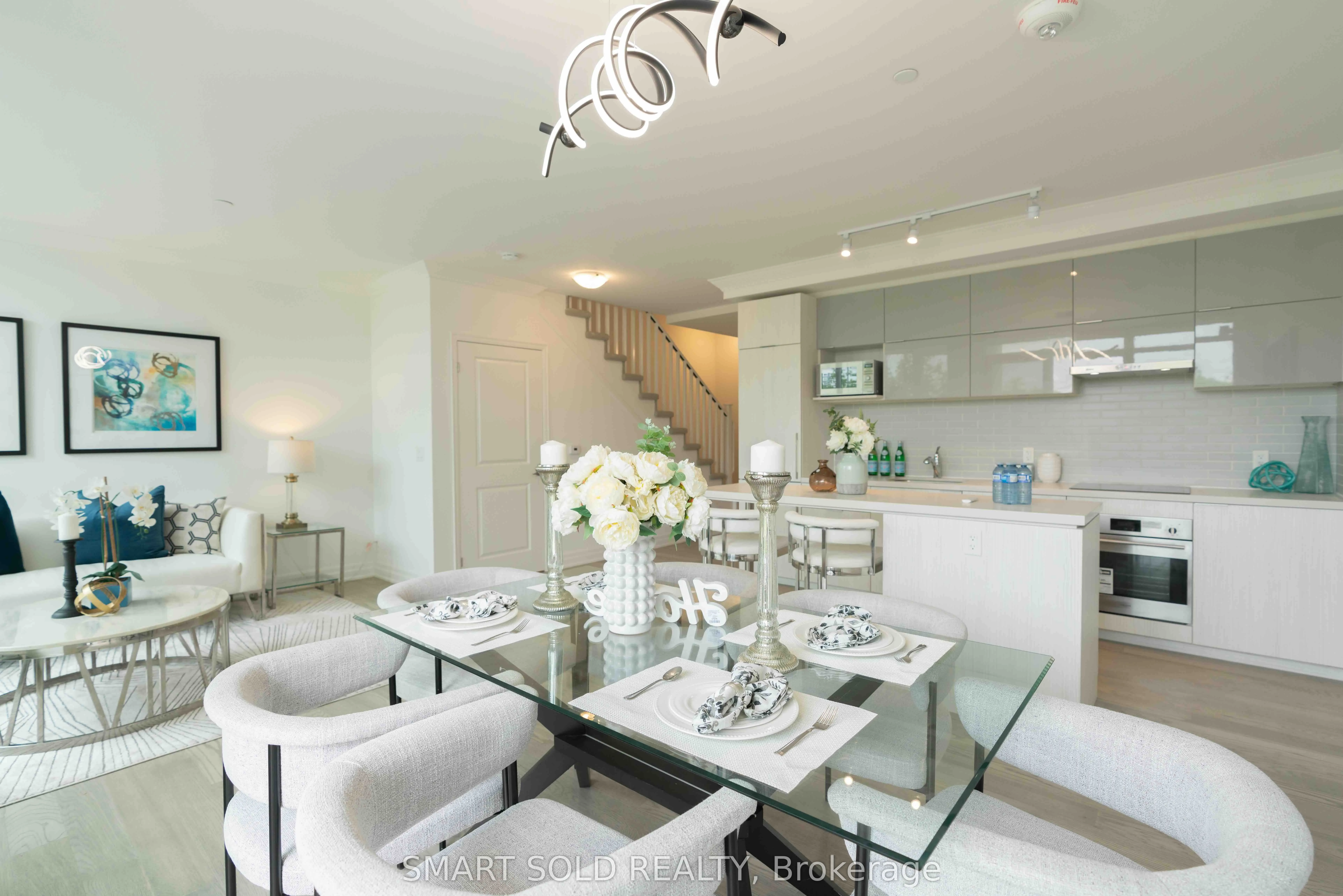 18 Rouge Valley Drive, #103