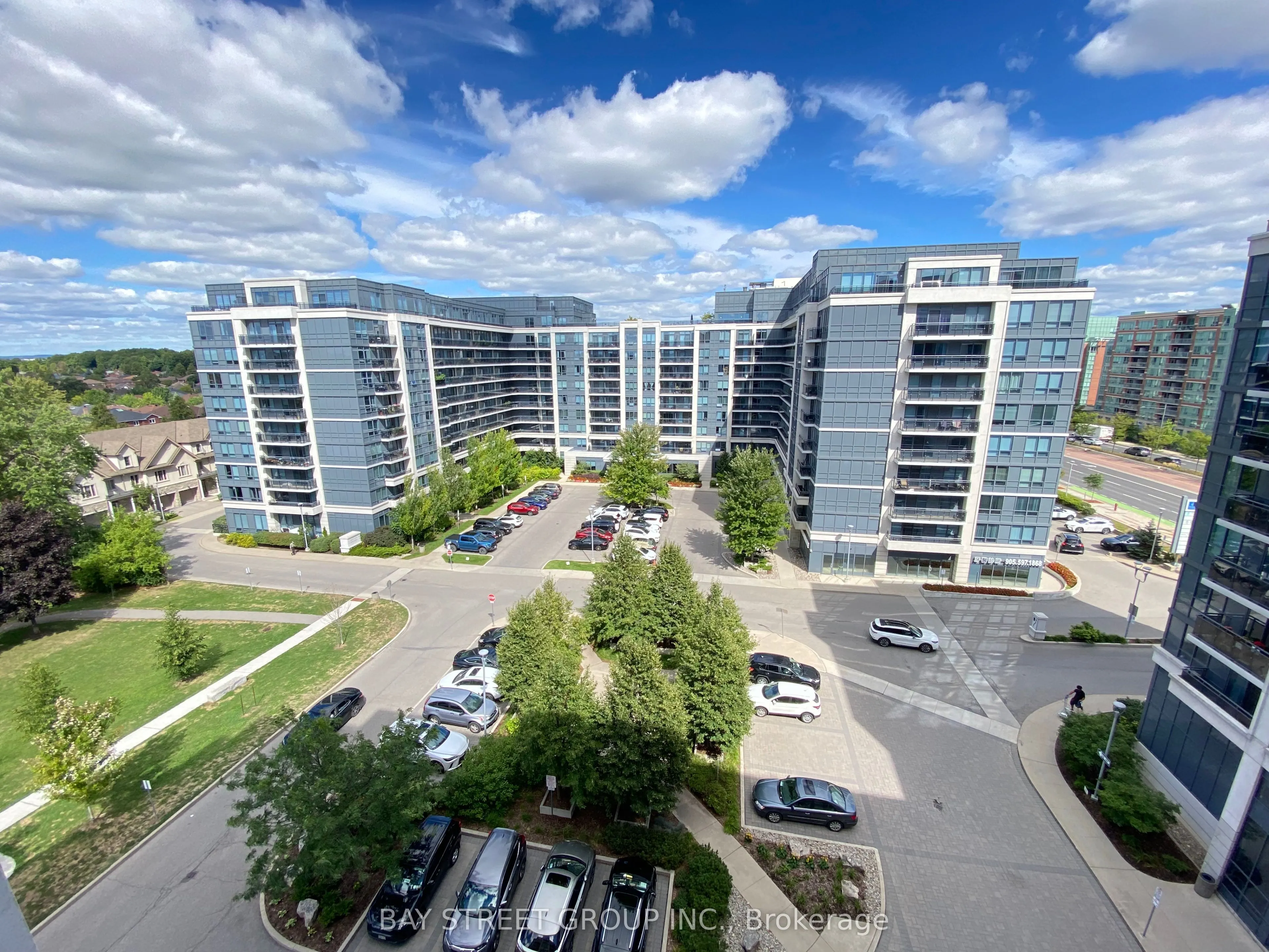 370 Highway 7 E, #925