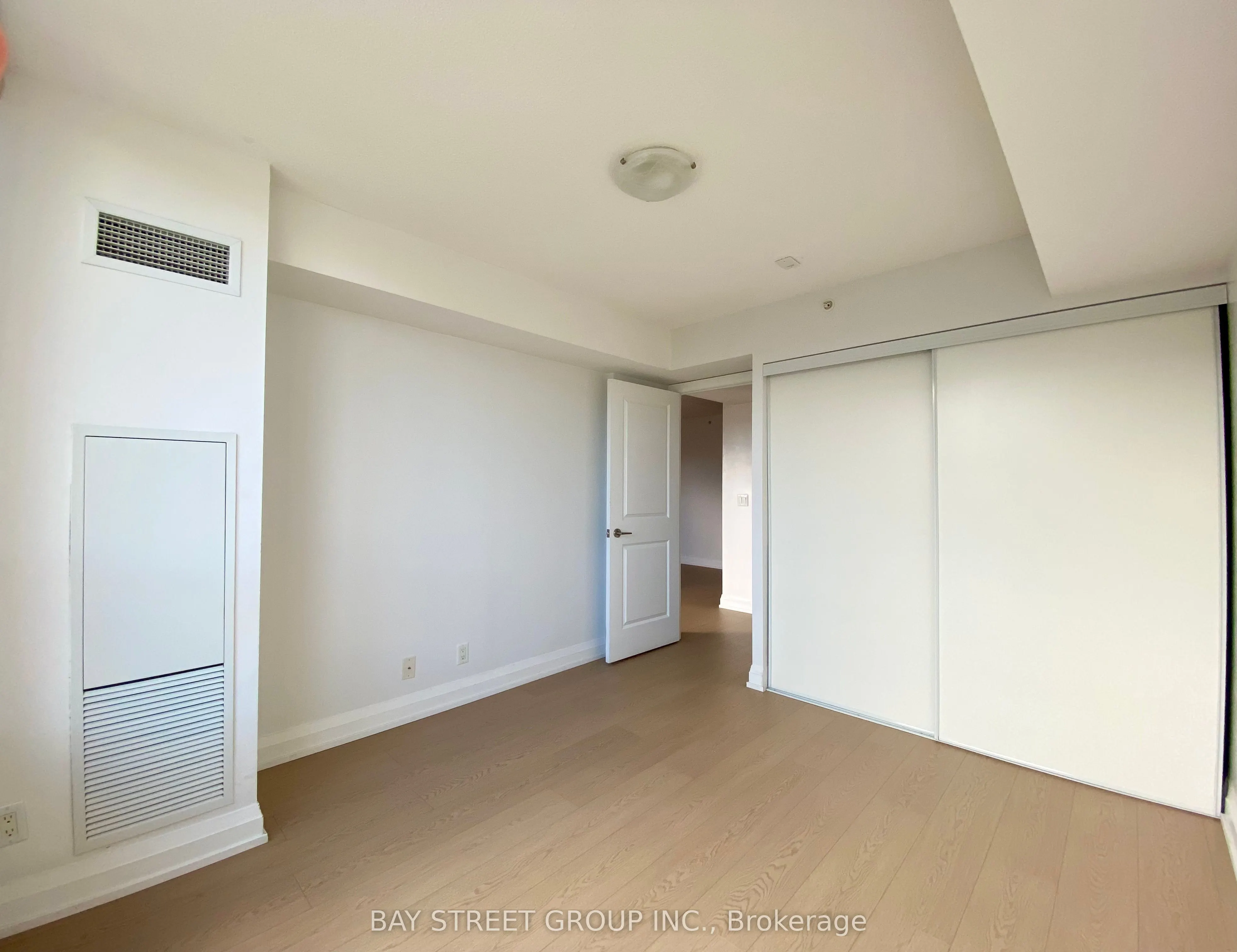 370 Highway 7 E, #925