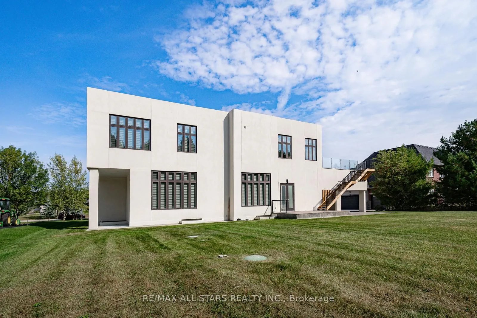 72 Grayfield Drive