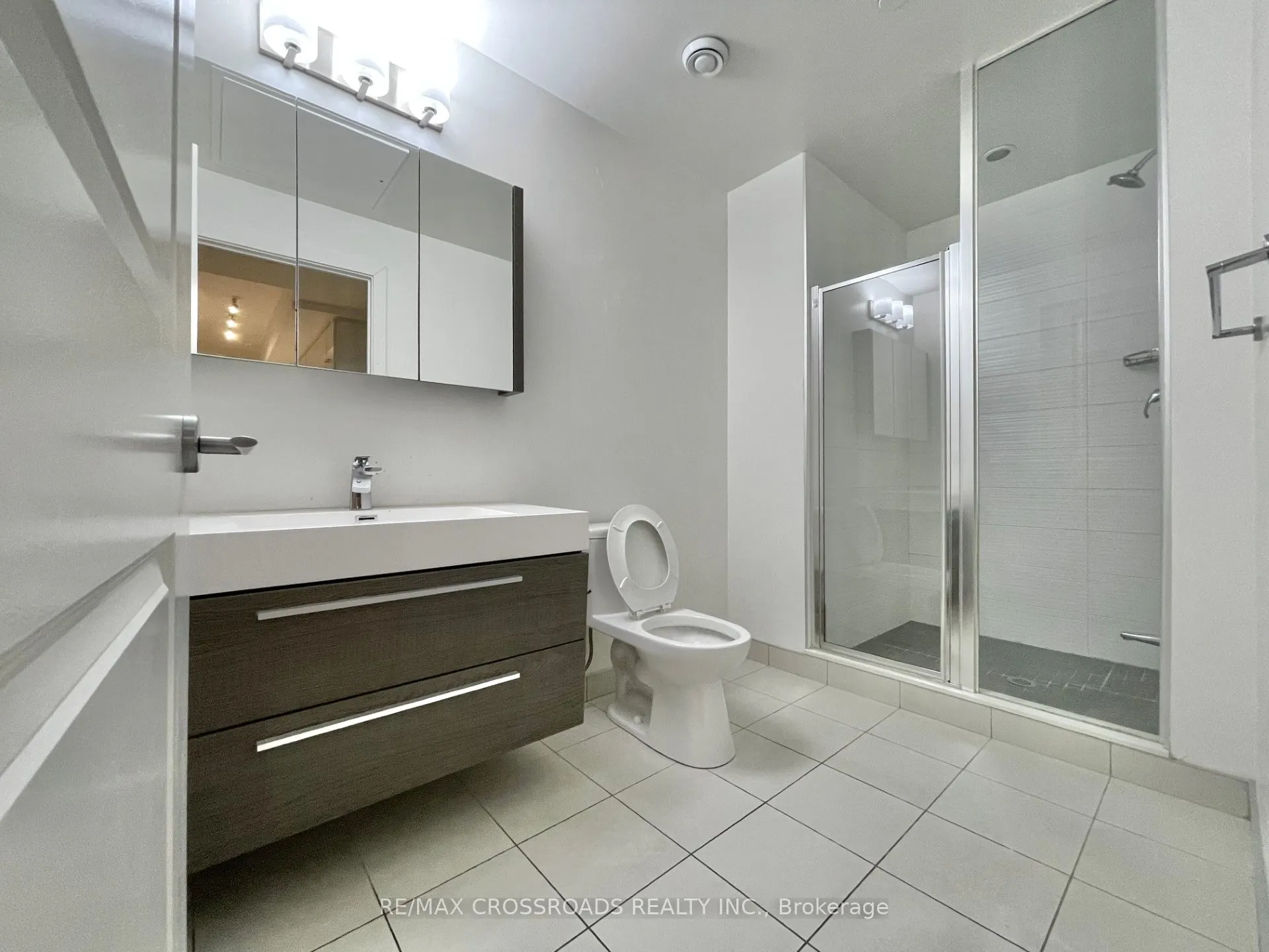 180 Enterprise Boulevard, #801