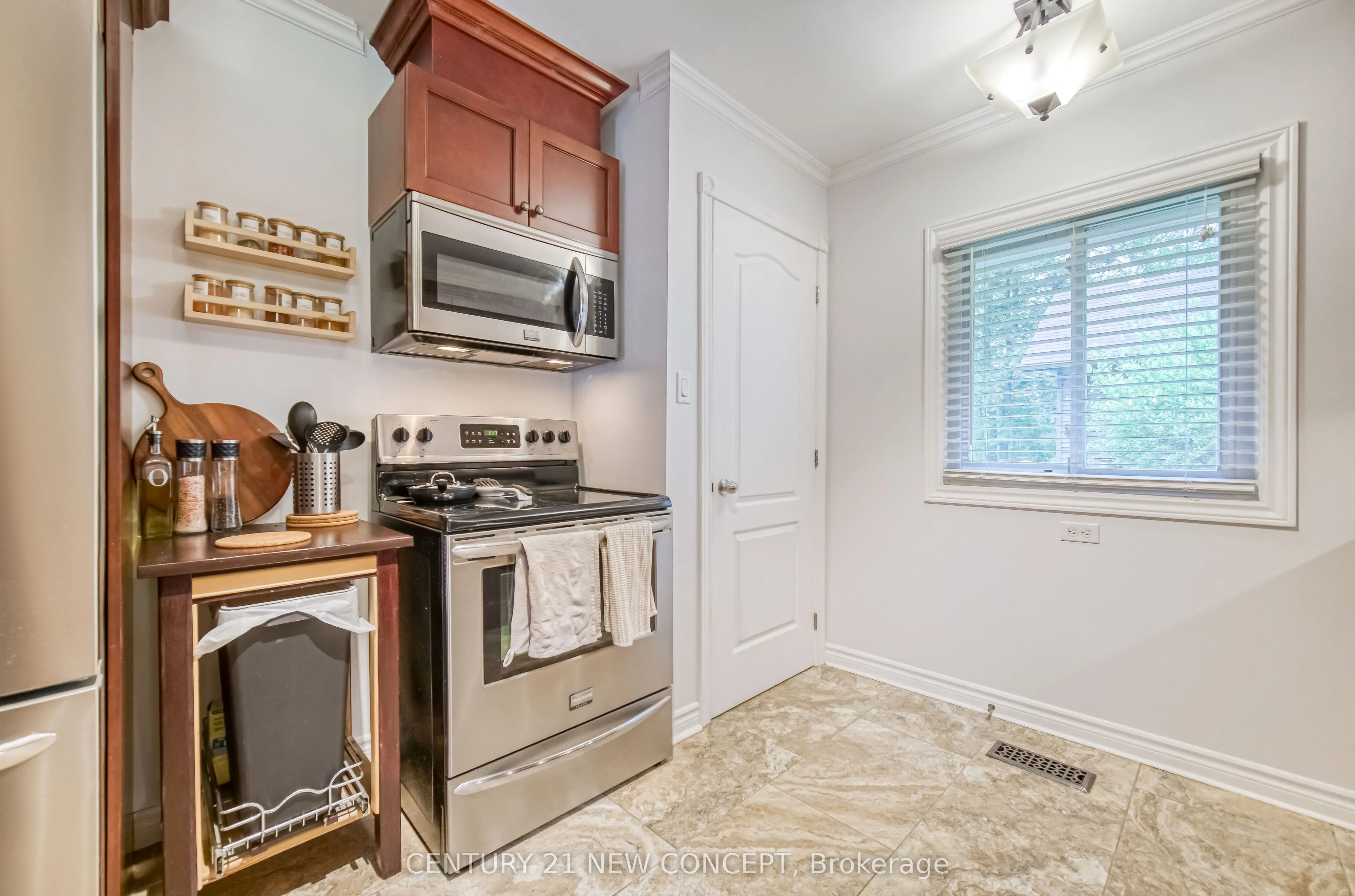 5531 Black River Road