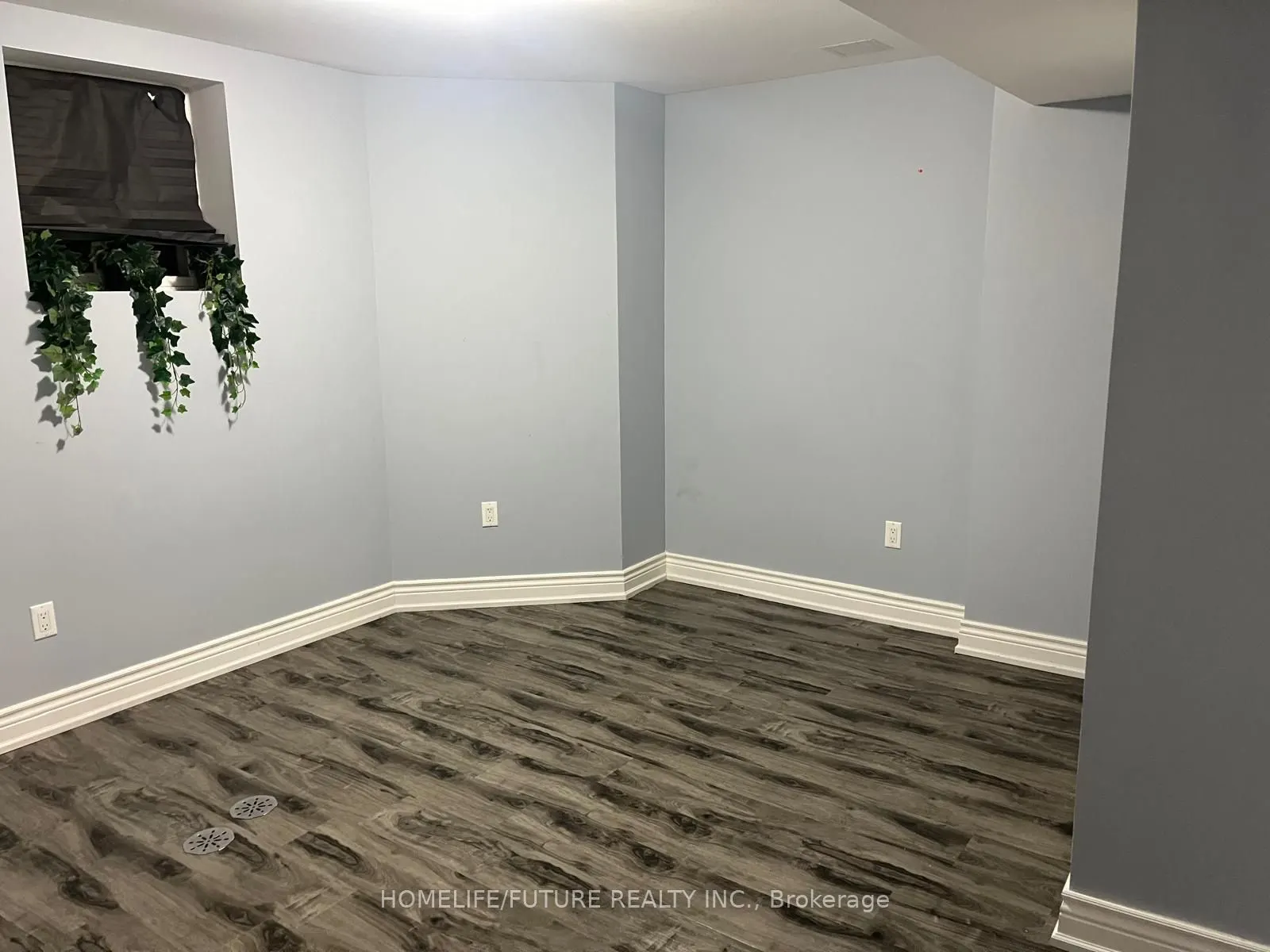 308 Cornell Centre Boulevard, #Main & 2nd