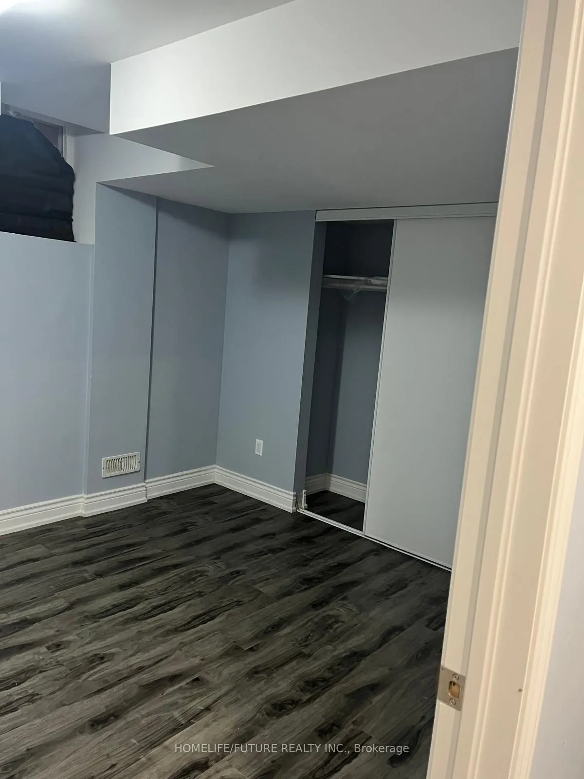 308 Cornell Centre Boulevard, #Main & 2nd