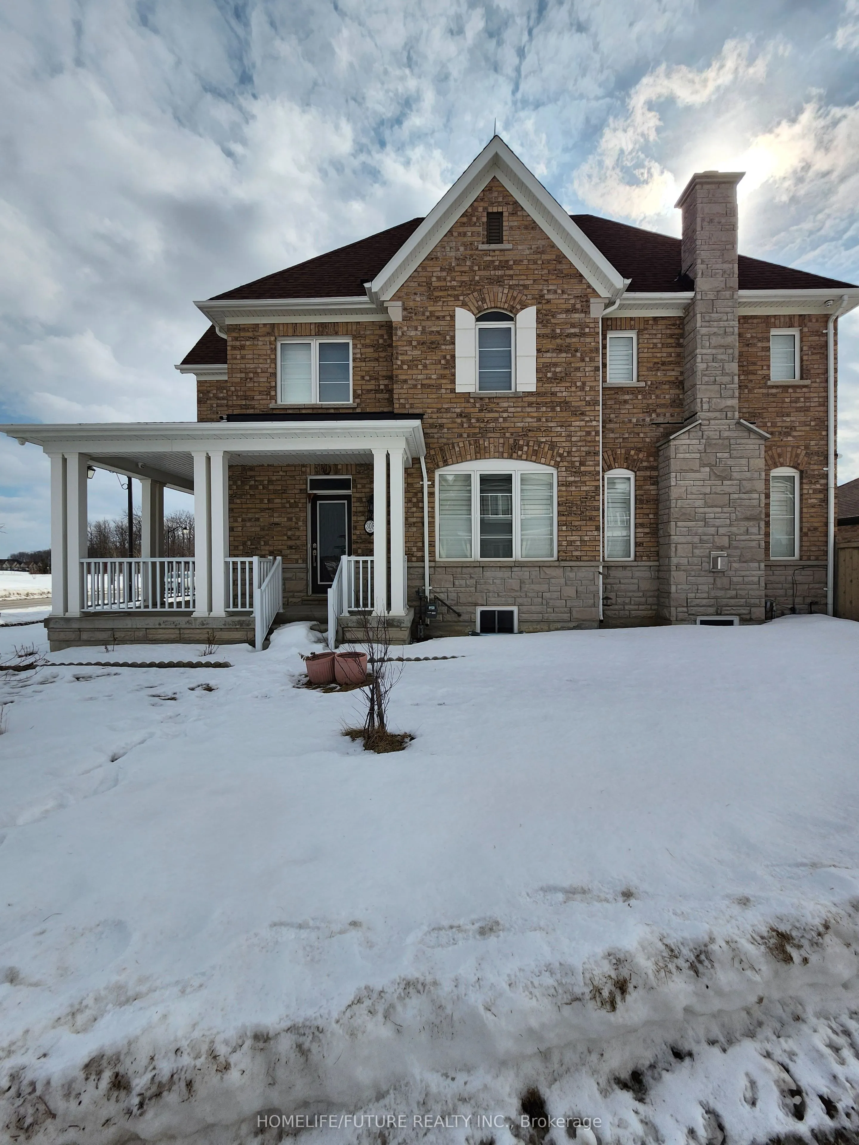 308 Cornell Centre Boulevard, #Main & 2nd