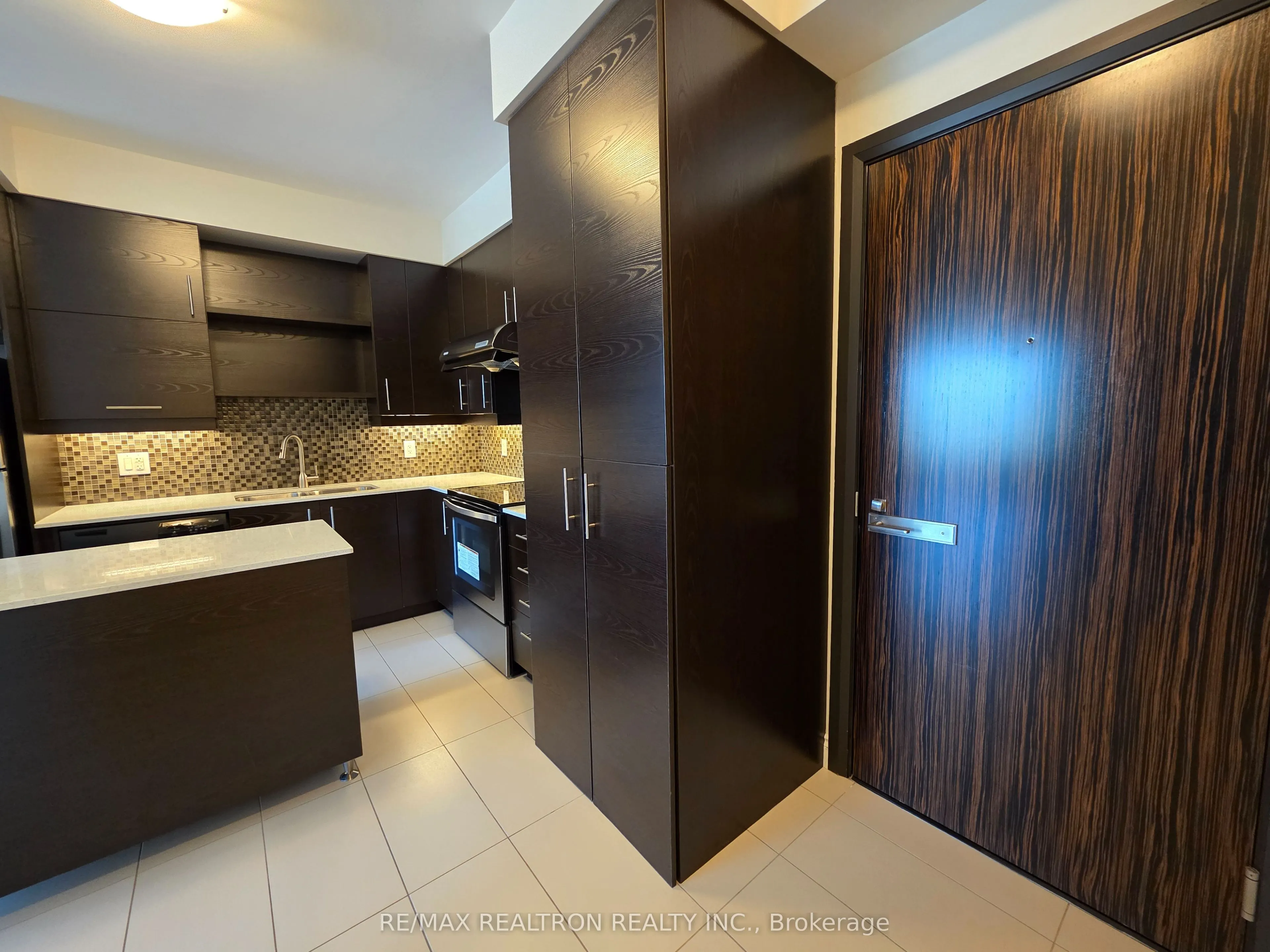 325 South Park Road, #712