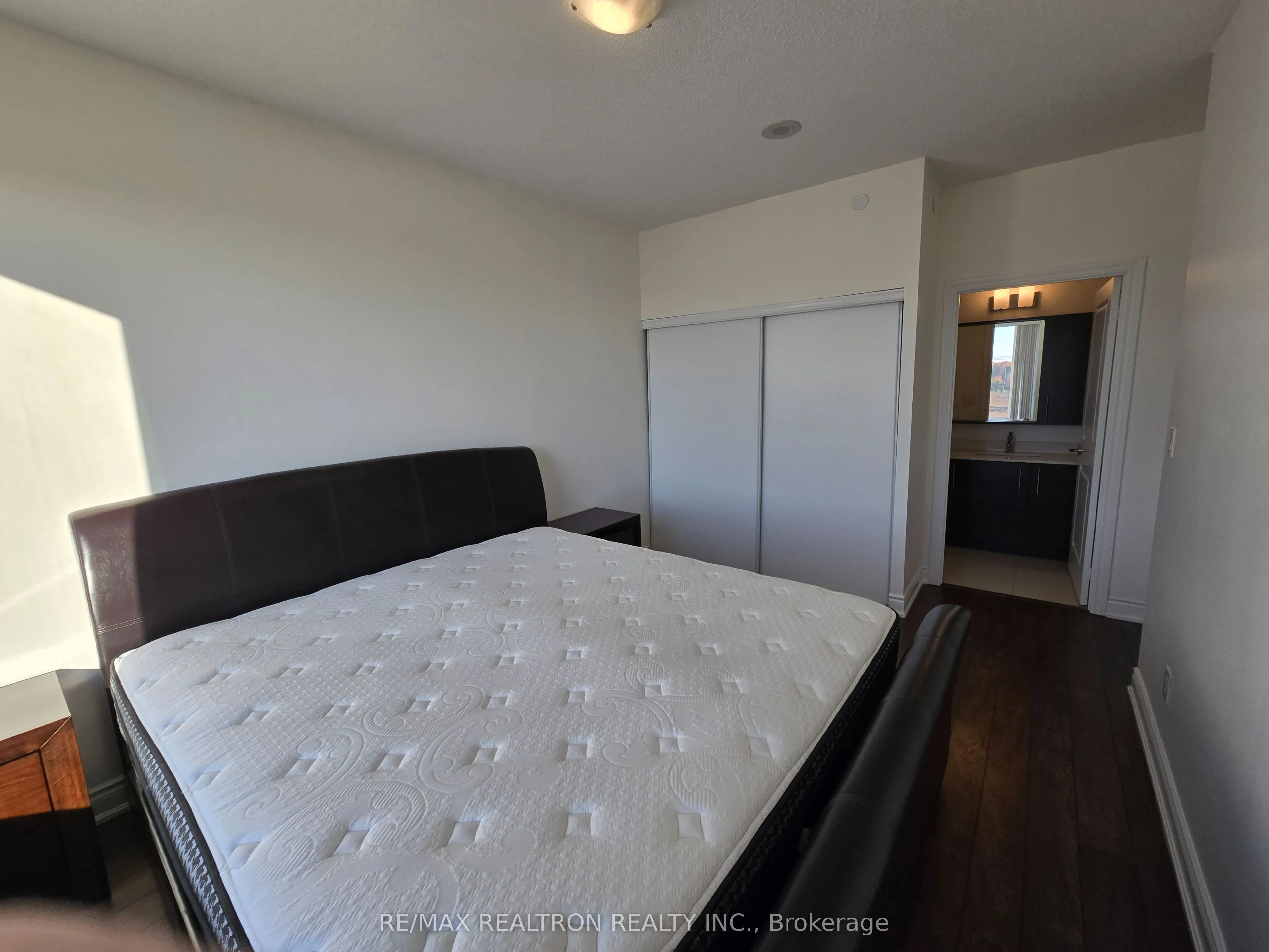 325 South Park Road, #712