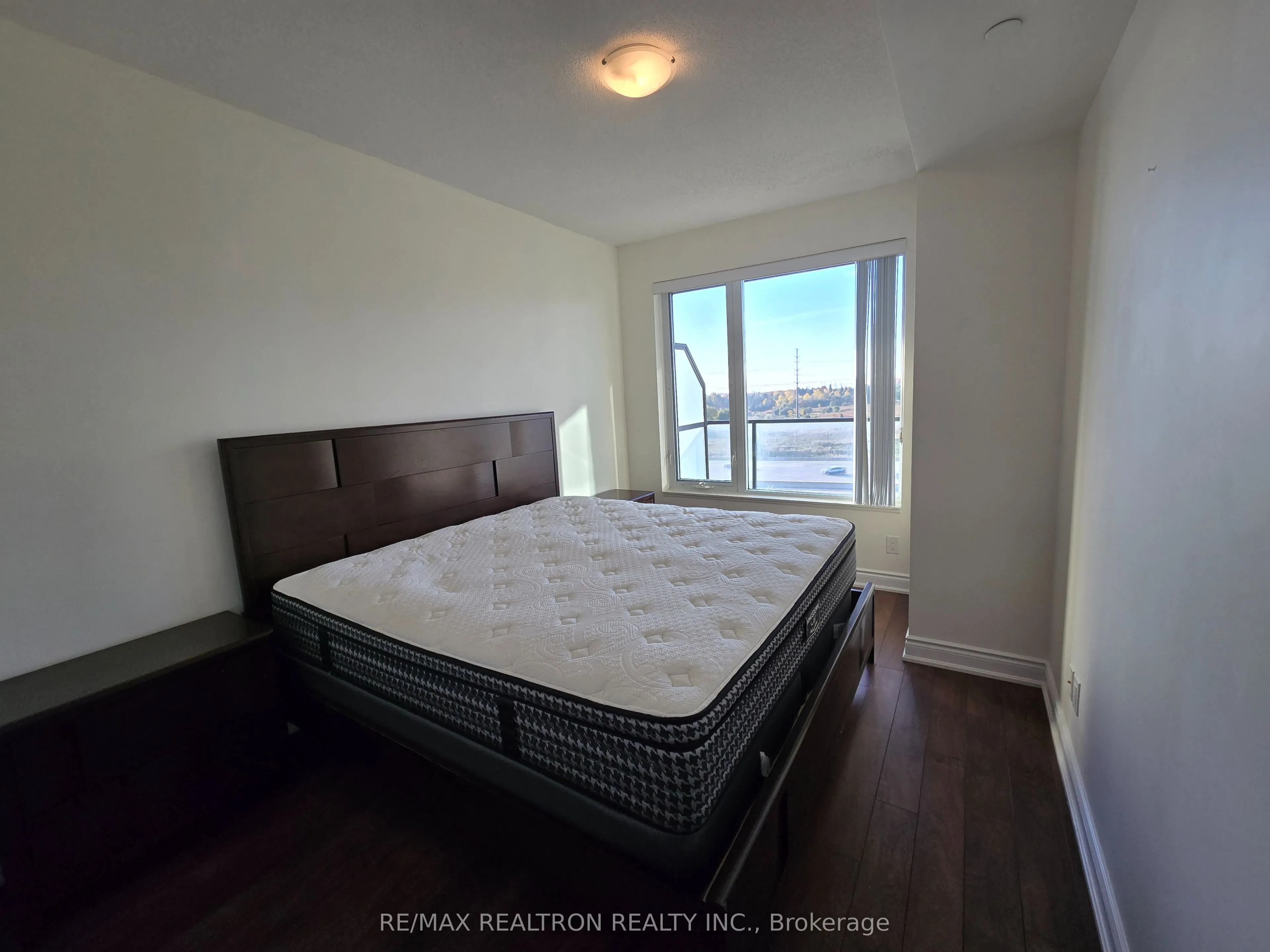 325 South Park Road, #712