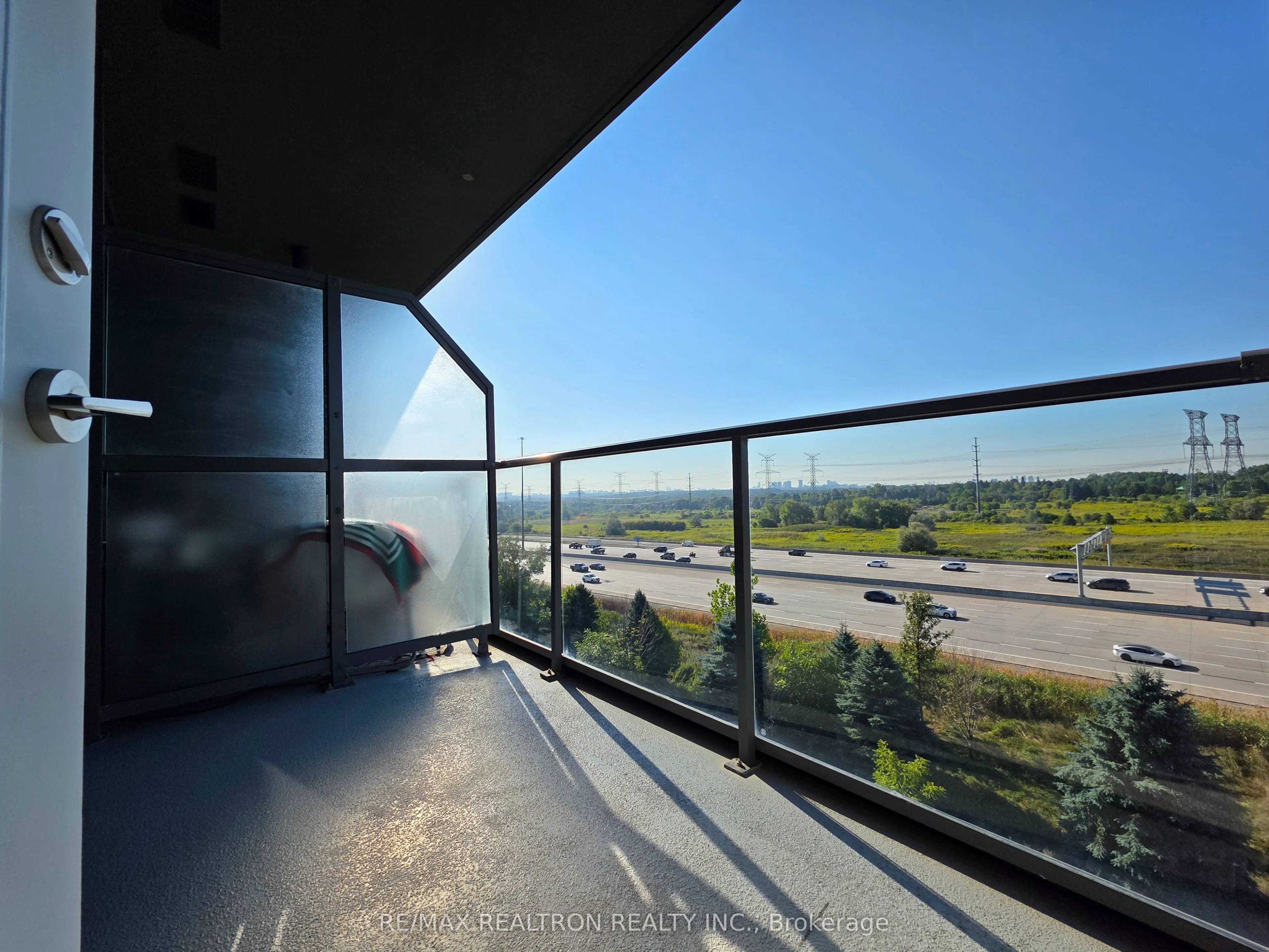 325 South Park Road, #712