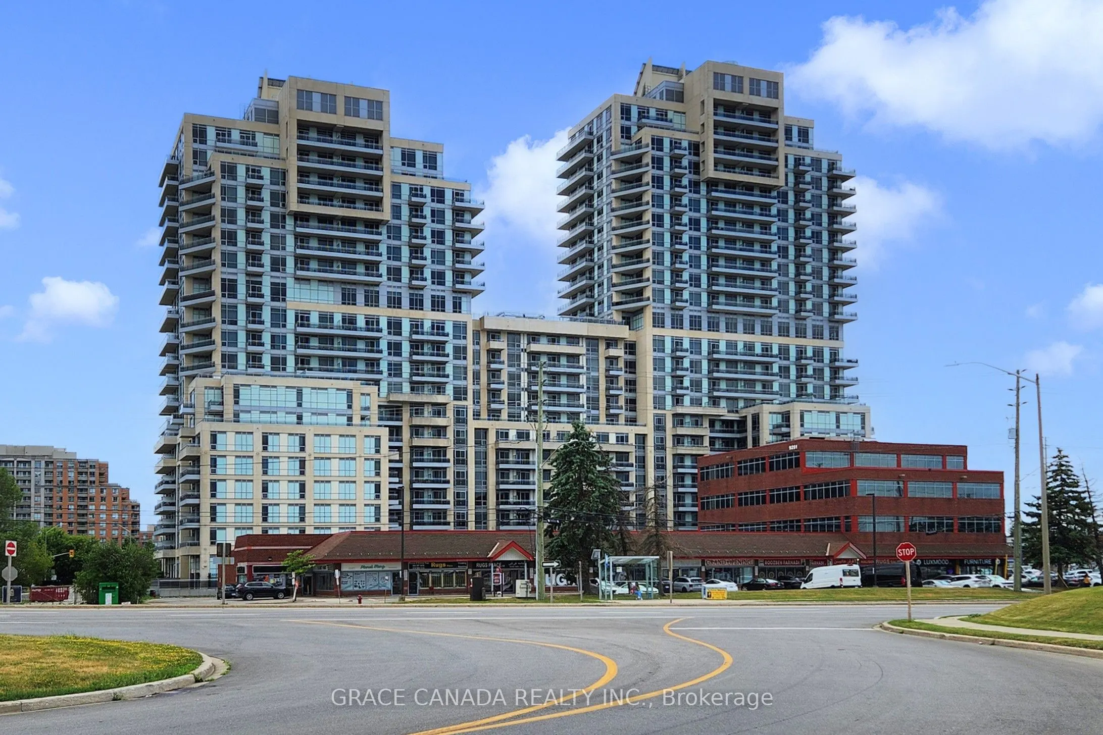 9205 Yonge Street, #409