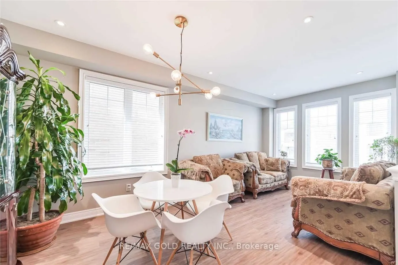 11 William Luck Avenue, #Main