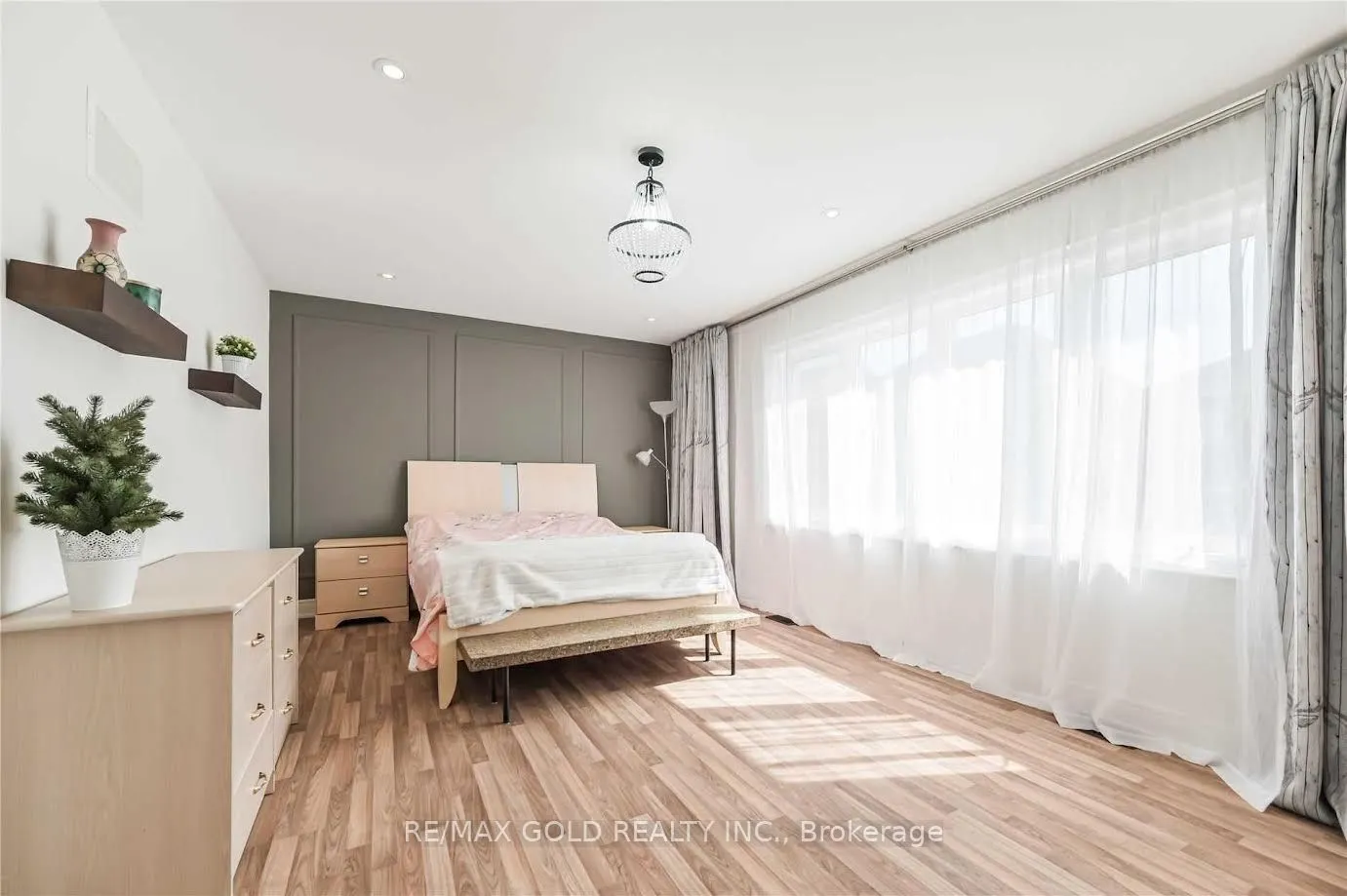 11 William Luck Avenue, #Main
