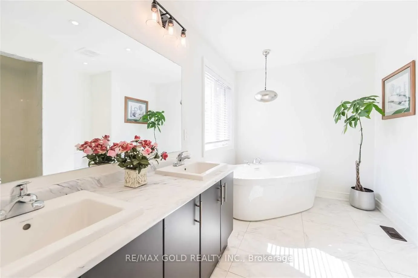 11 William Luck Avenue, #Main