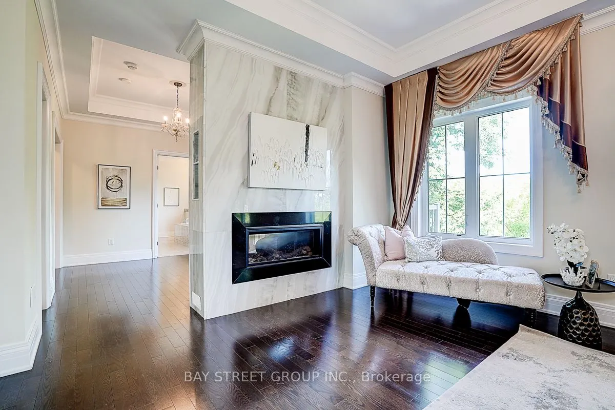 80 LADY JESSICA DR Drive N