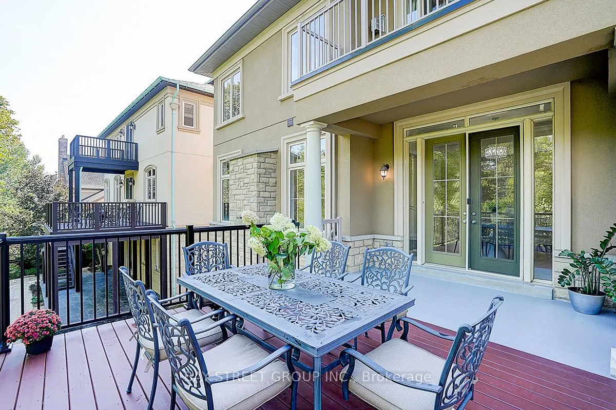 80 LADY JESSICA DR Drive N