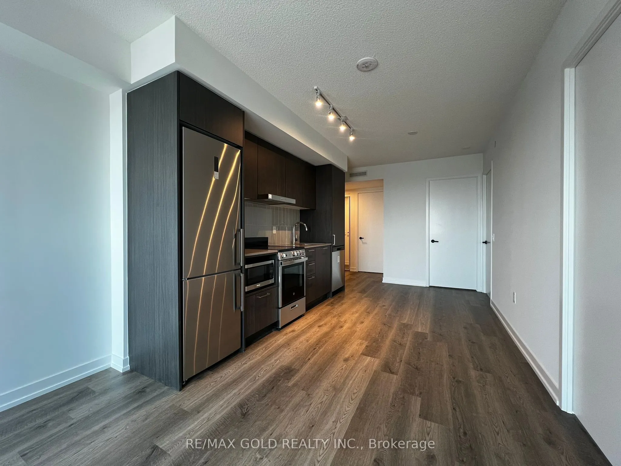 195 Commerce Street, #2303