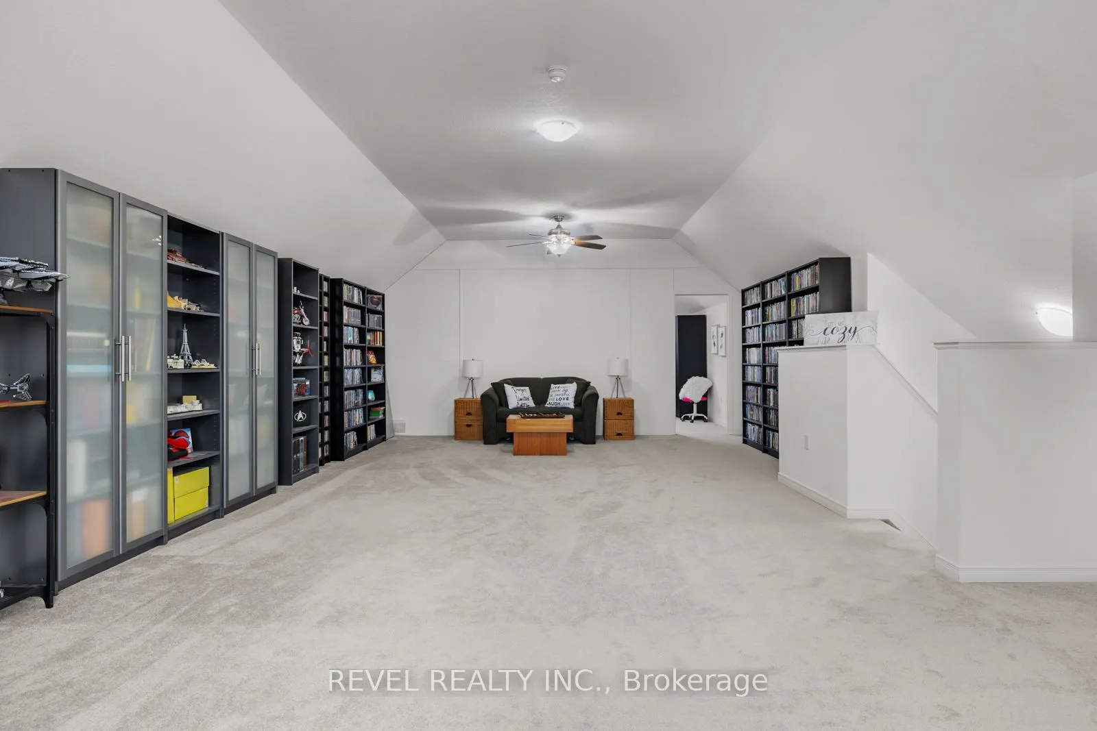 1254 Leslie Drive