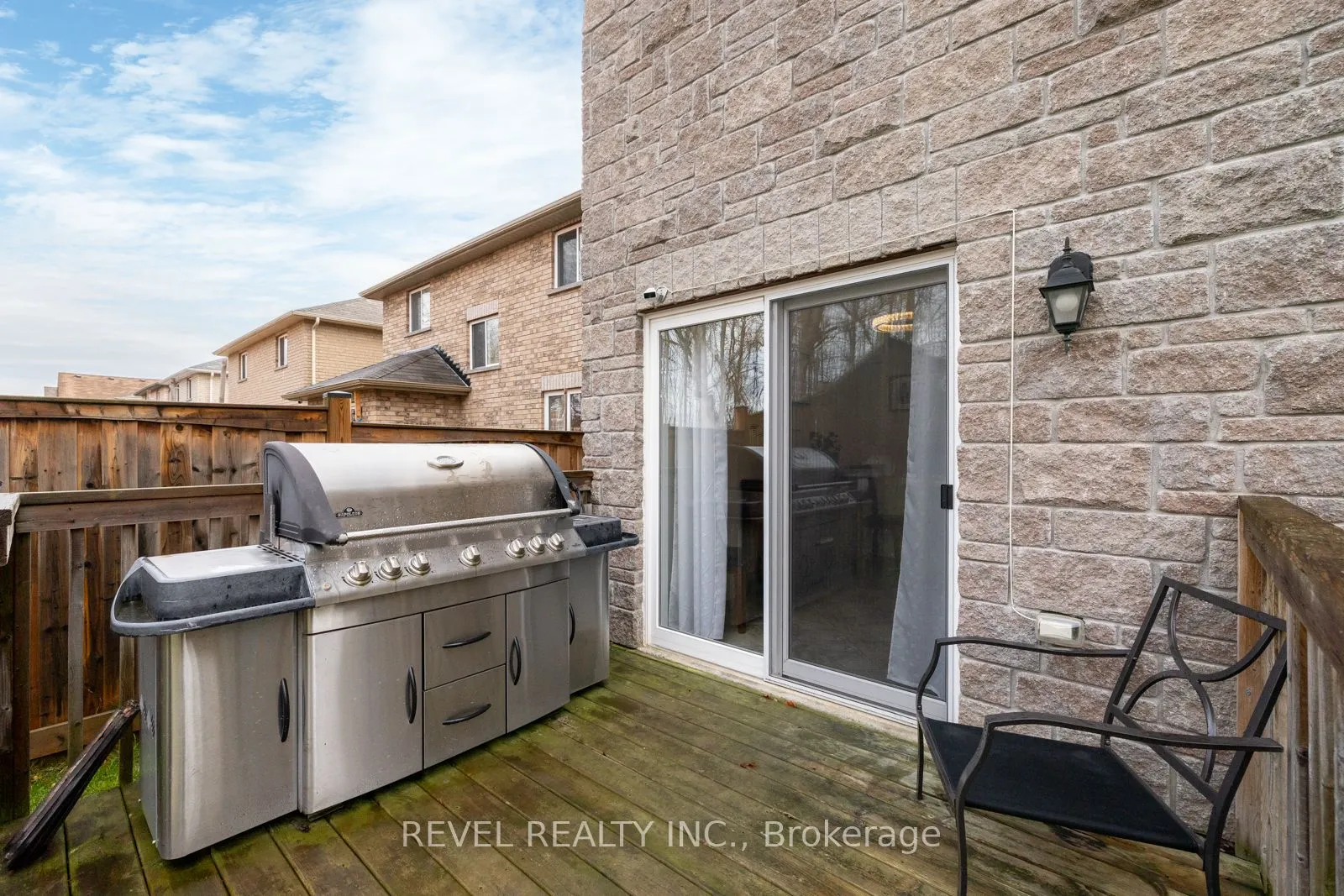 1254 Leslie Drive