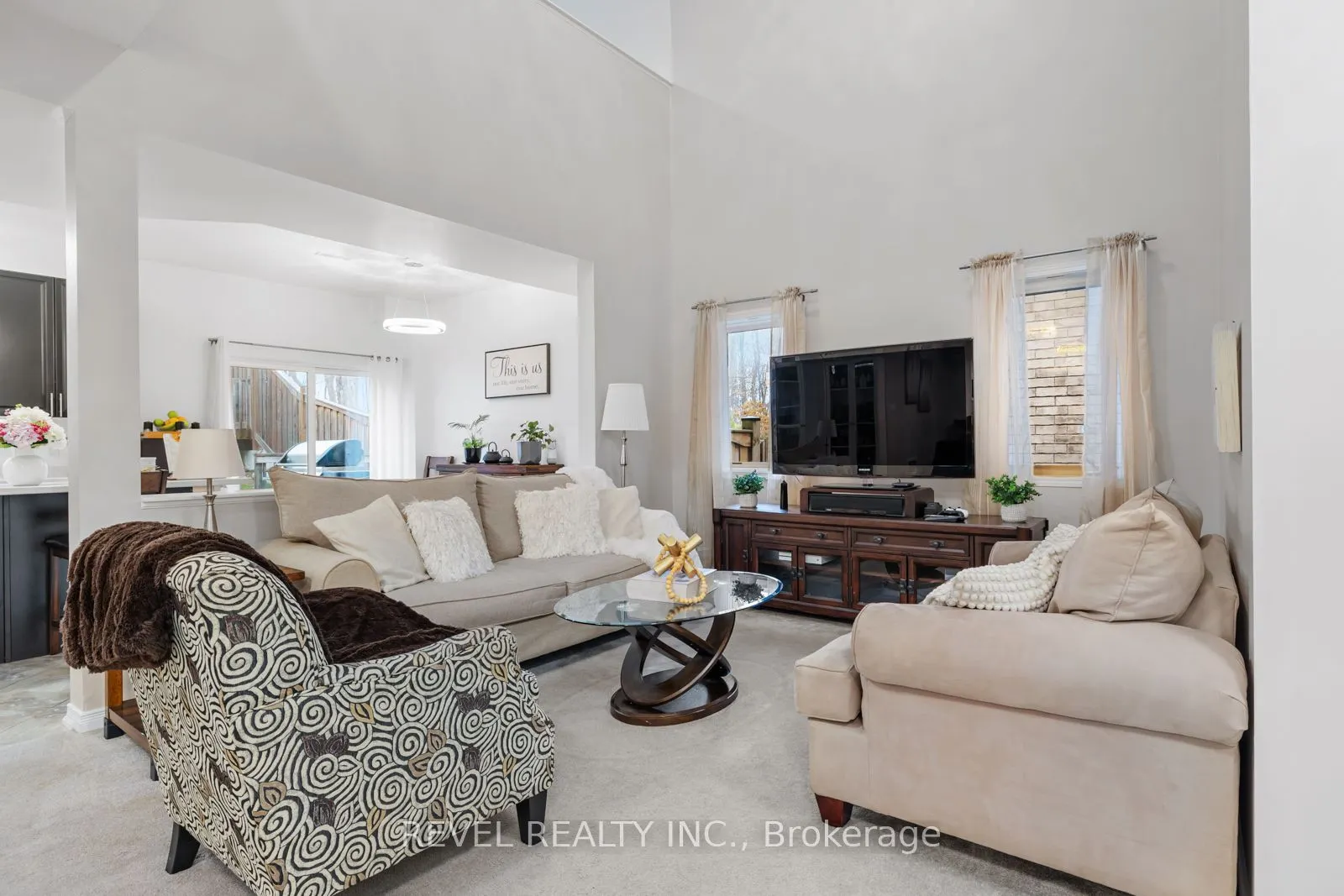 1254 Leslie Drive