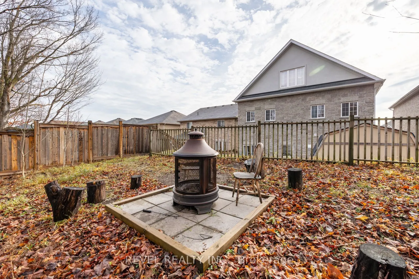 1254 Leslie Drive