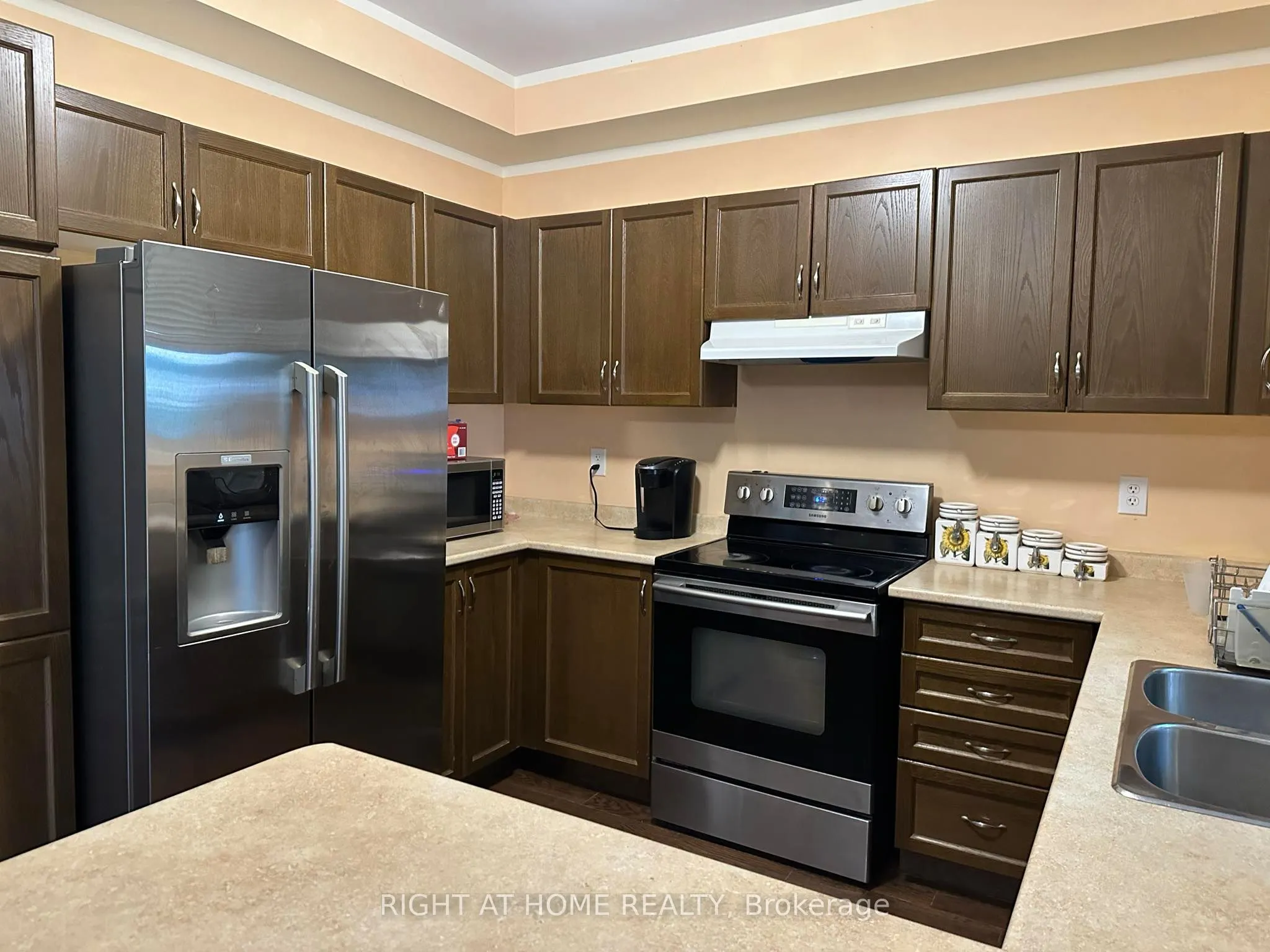 357 Dowson Loop, #(Main)
