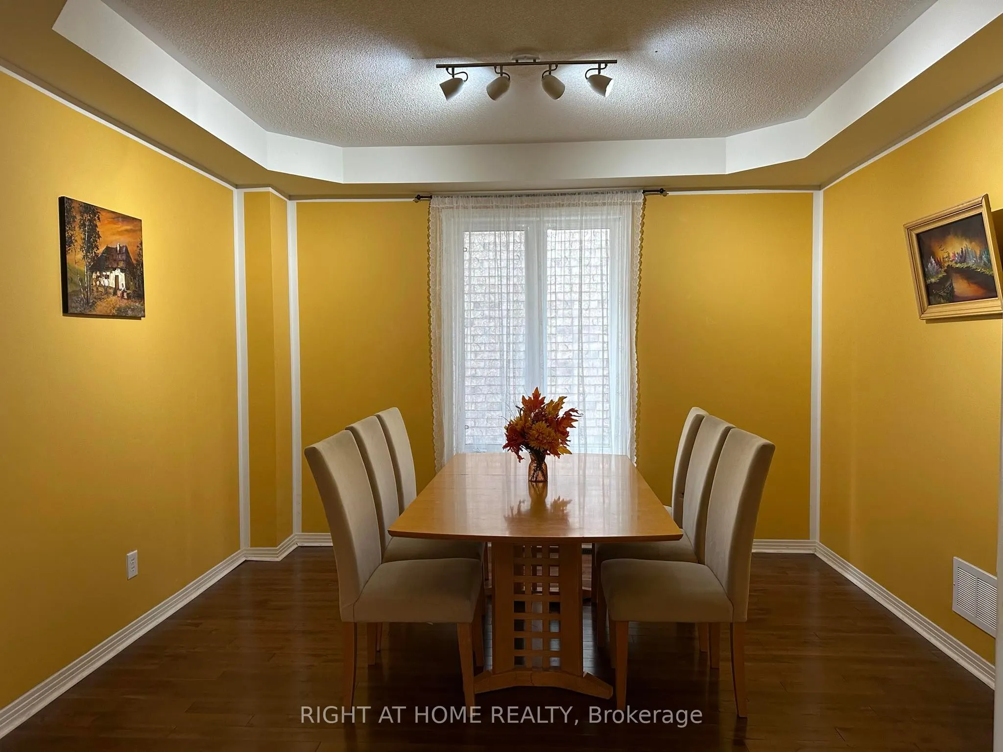 357 Dowson Loop, #(Main)