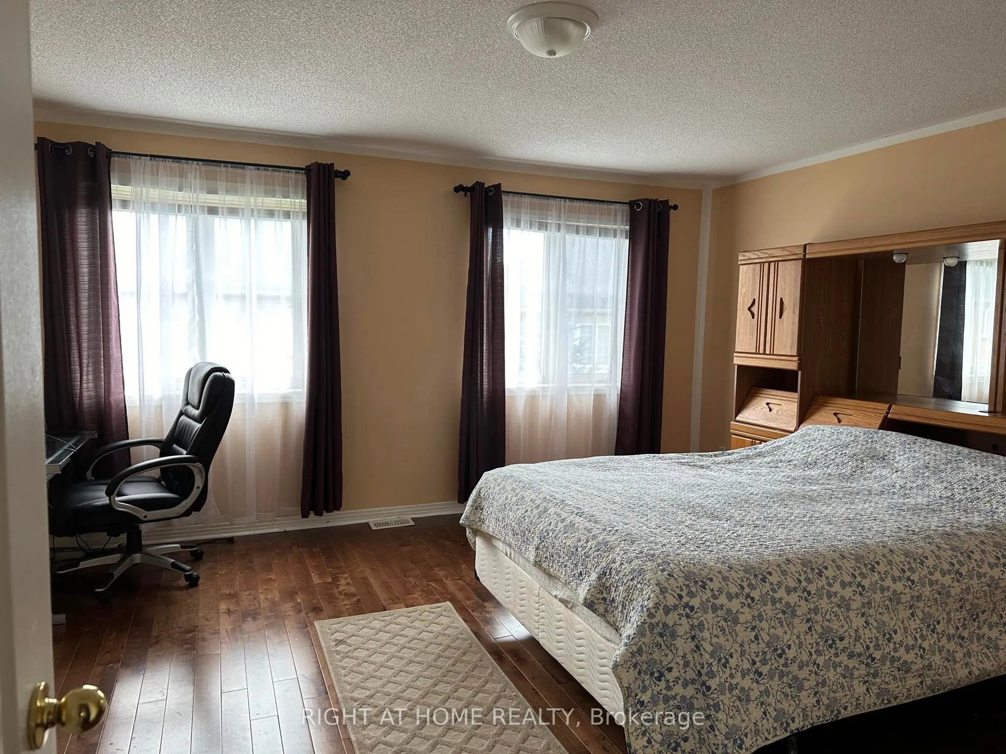 357 Dowson Loop, #(Main)