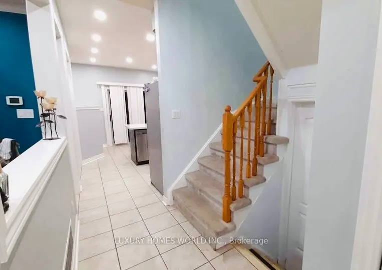 18 Sandham Crescent