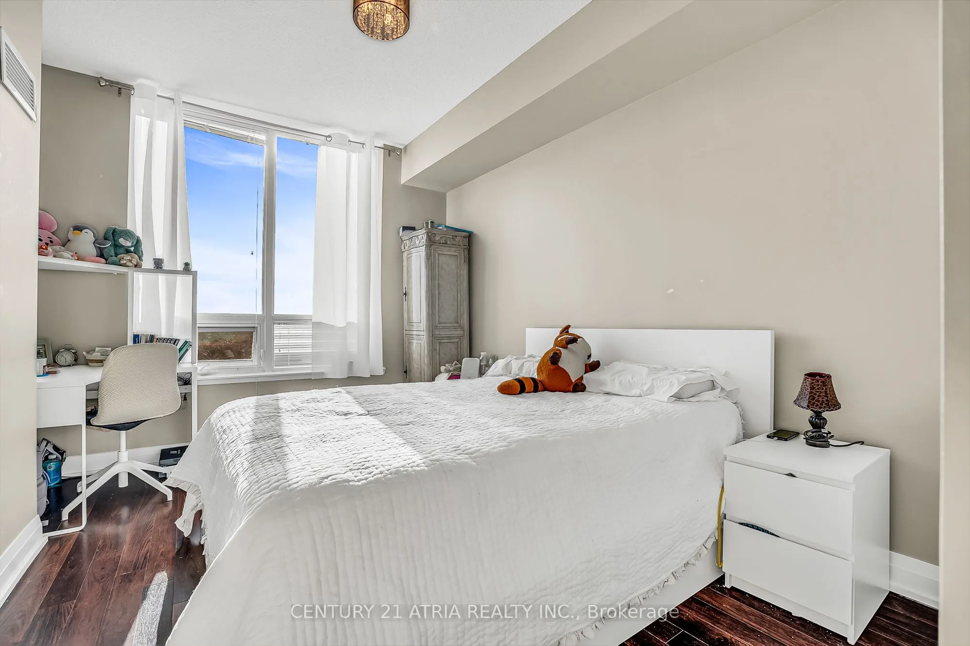 75 North Park Road, #1410