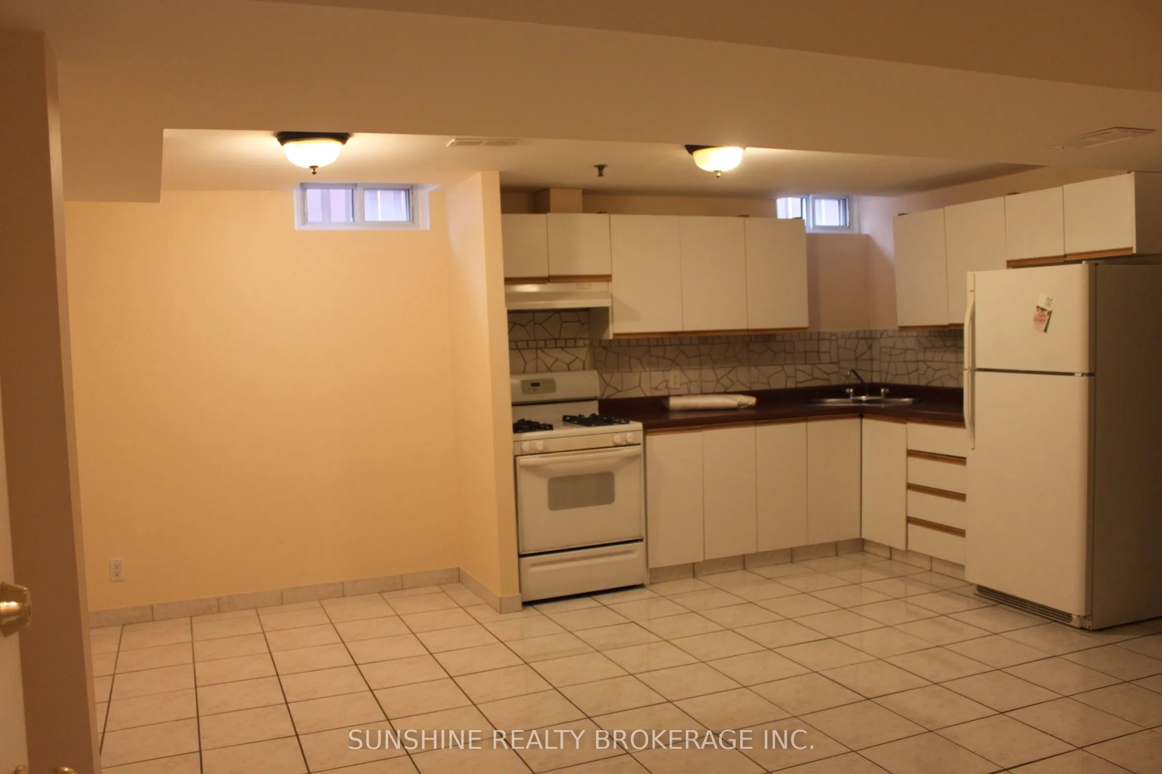 34 Coldstream Crescent, #Unit 02