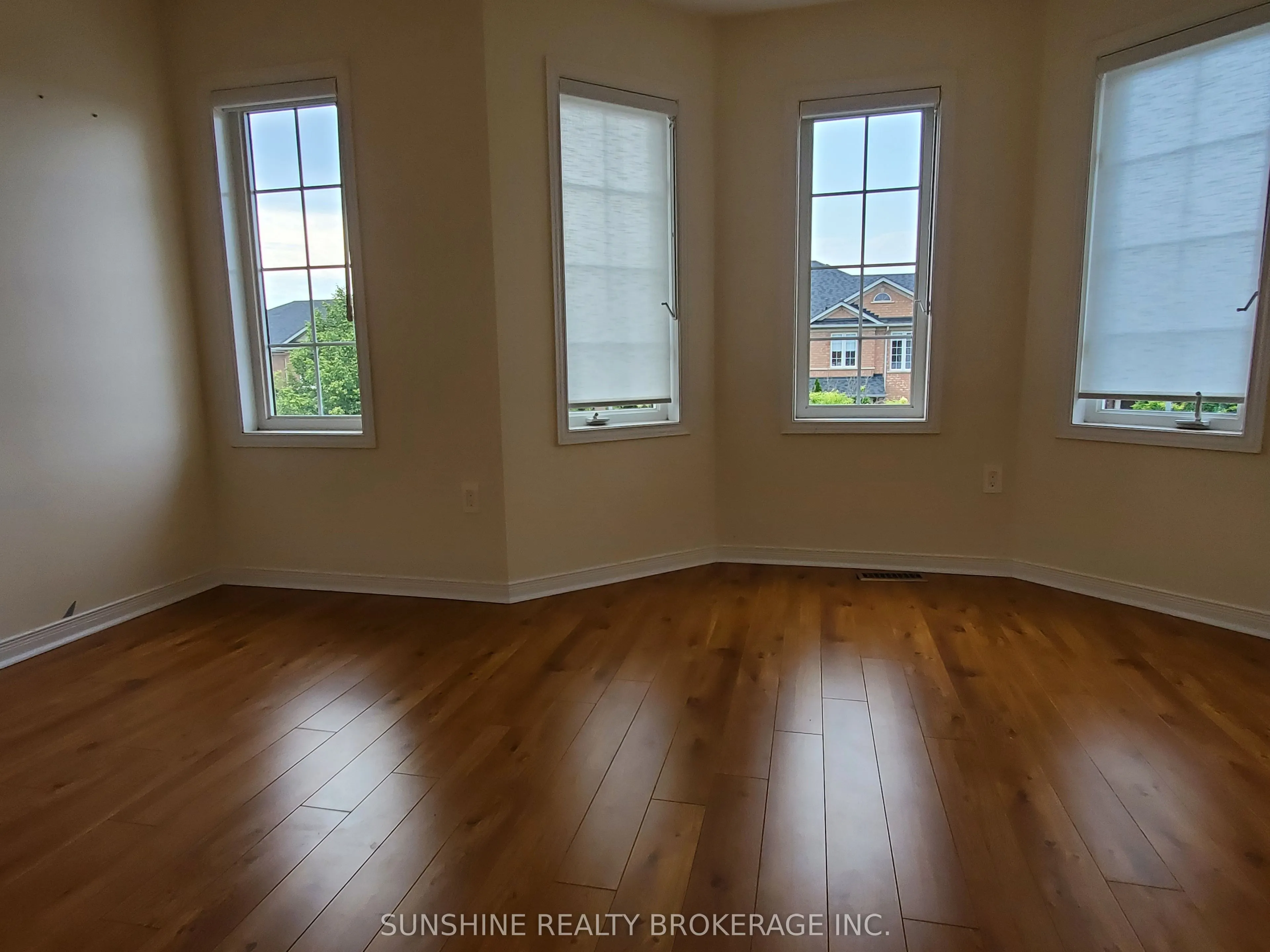 142 Laurelhurst Crescent