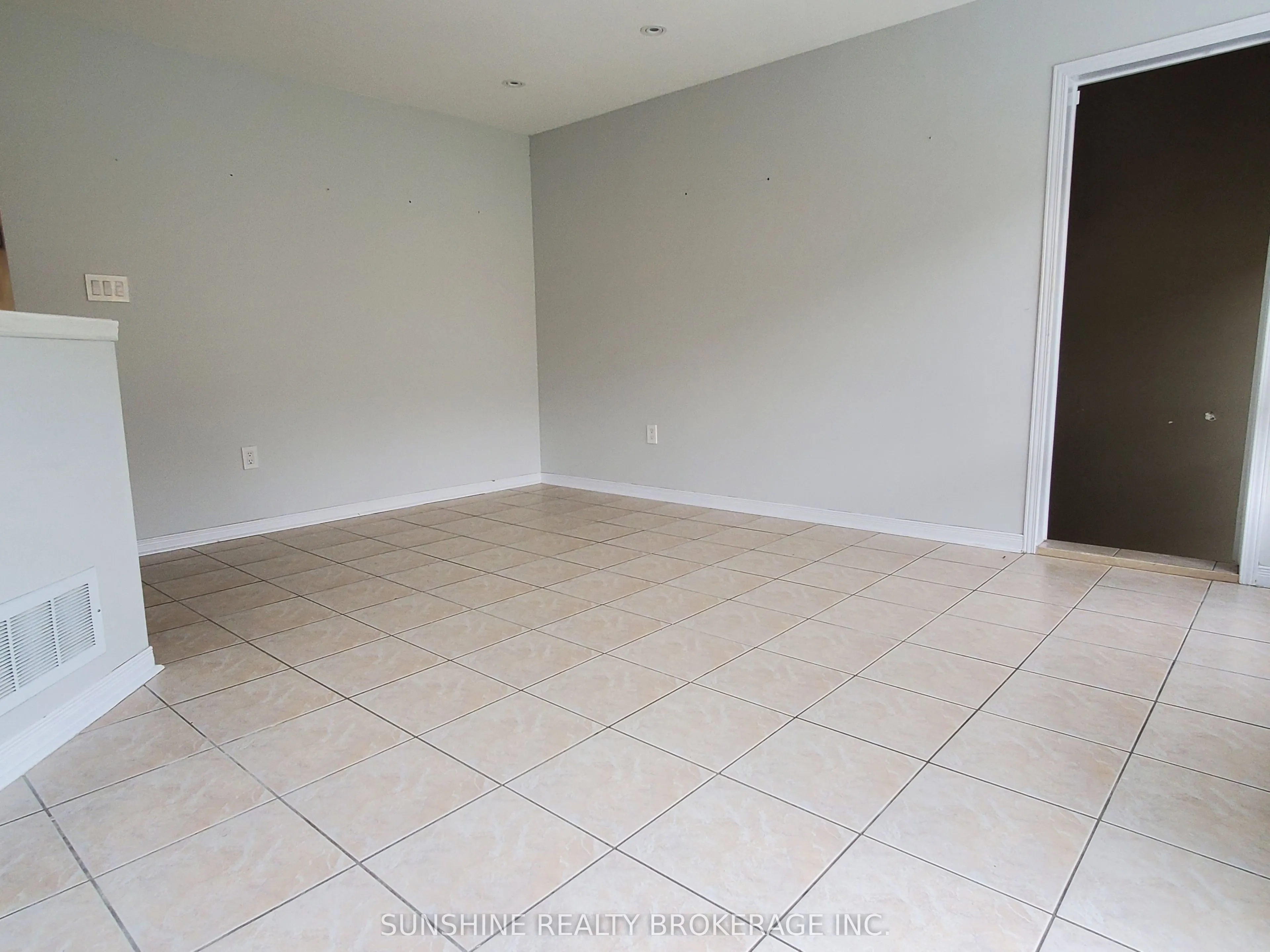 142 Laurelhurst Crescent